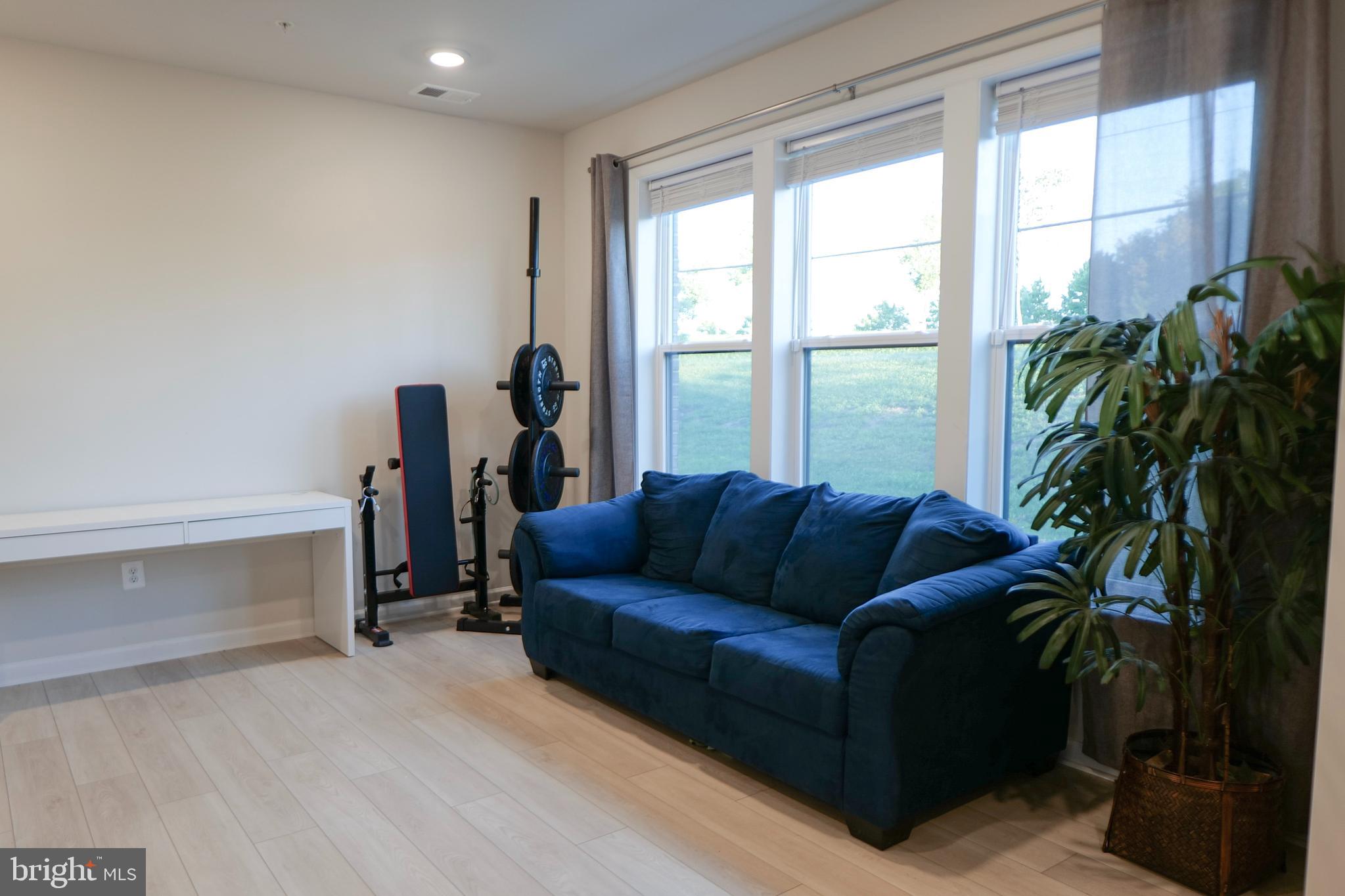 VISTA GARDENS - Residential