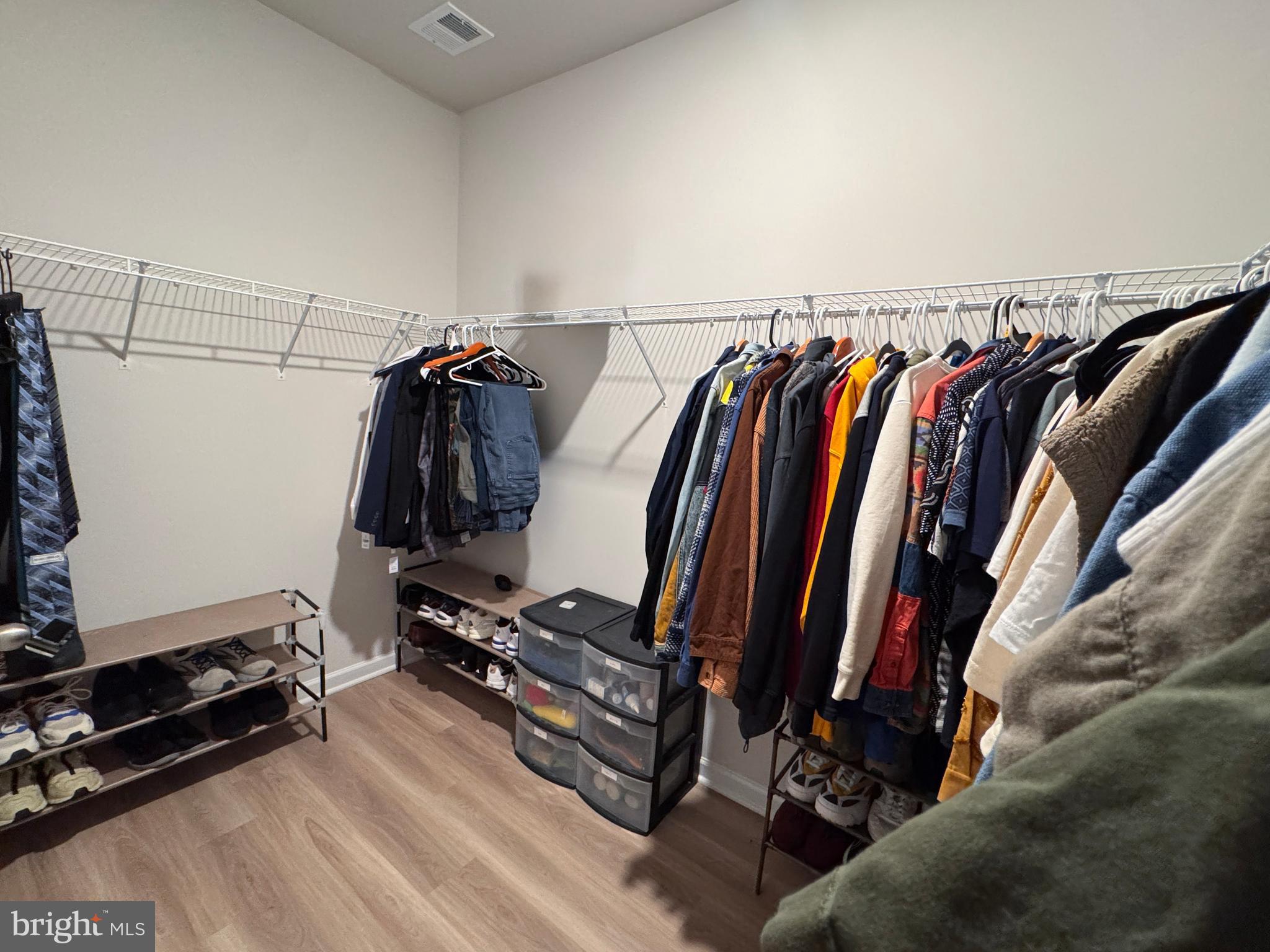 VISTA GARDENS - Residential