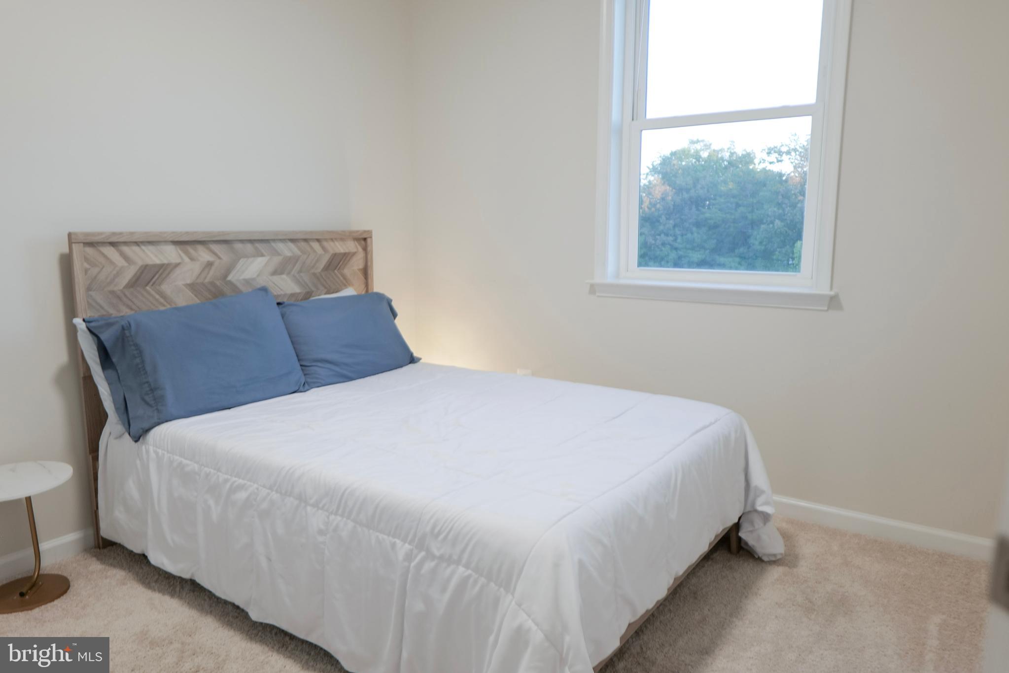 VISTA GARDENS - Residential