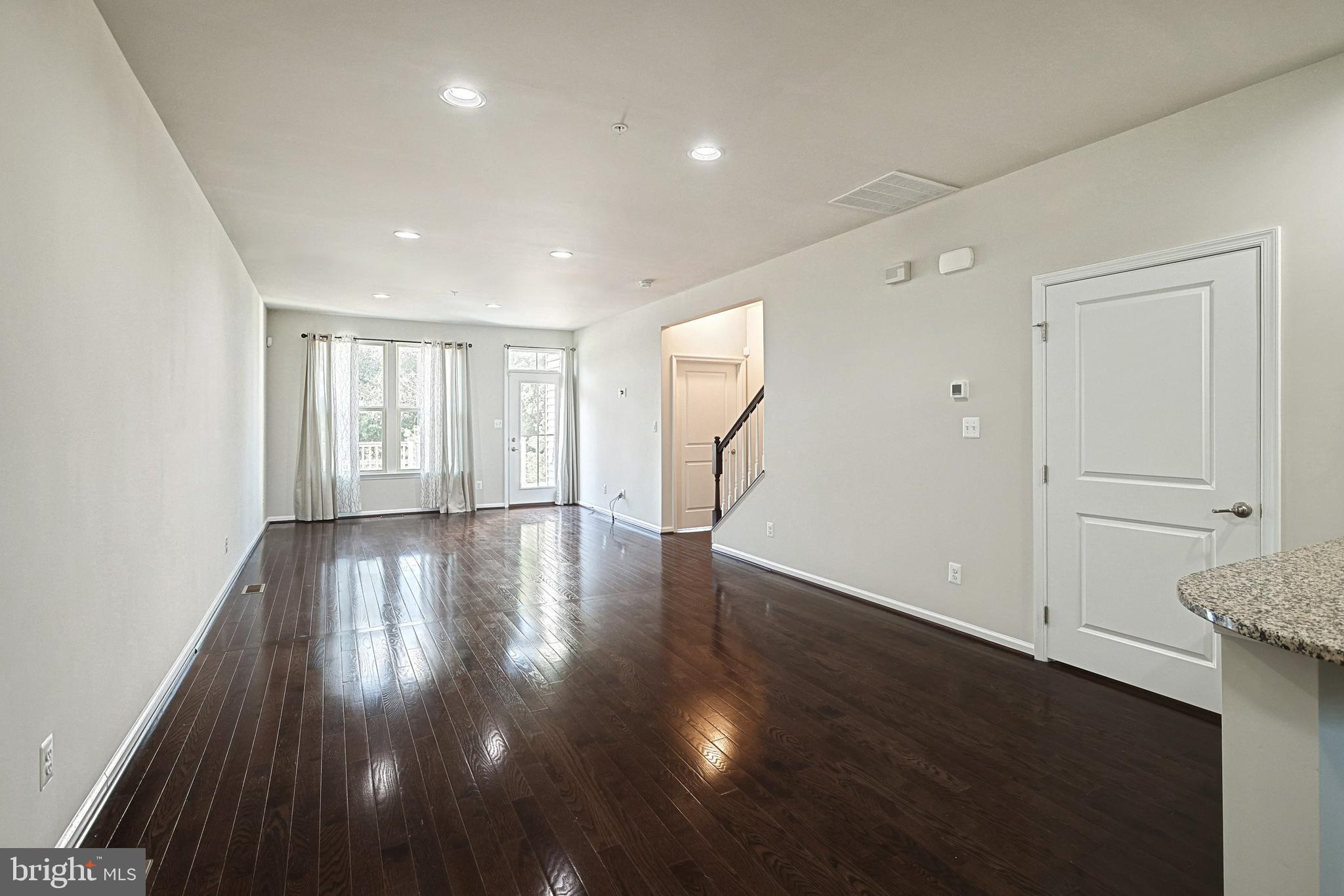 REGENTS GLEN VILLAS - Residential
