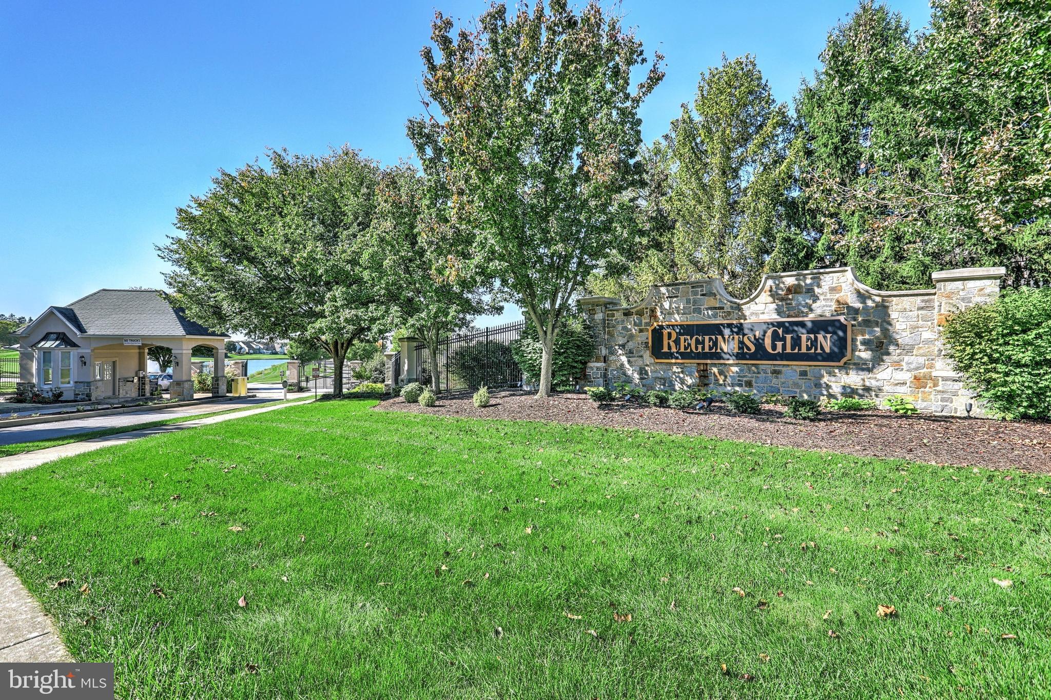 REGENTS GLEN VILLAS - Residential