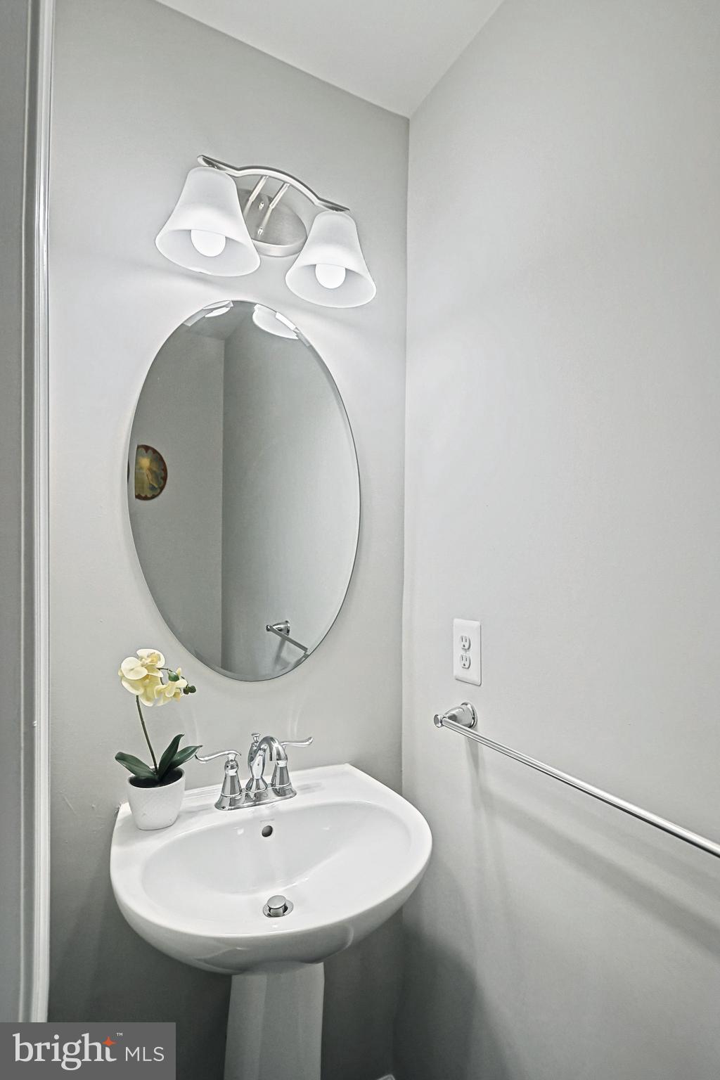 REGENTS GLEN VILLAS - Residential