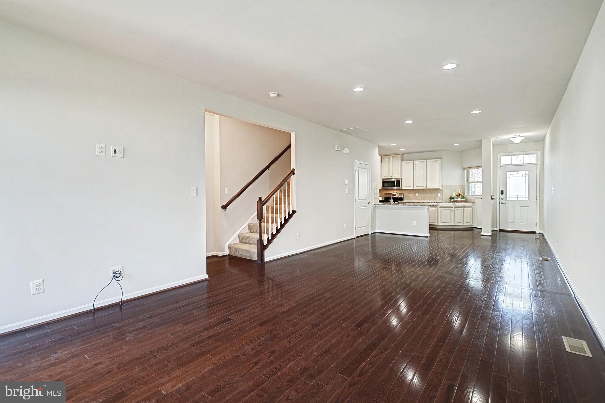 REGENTS GLEN VILLAS - Residential