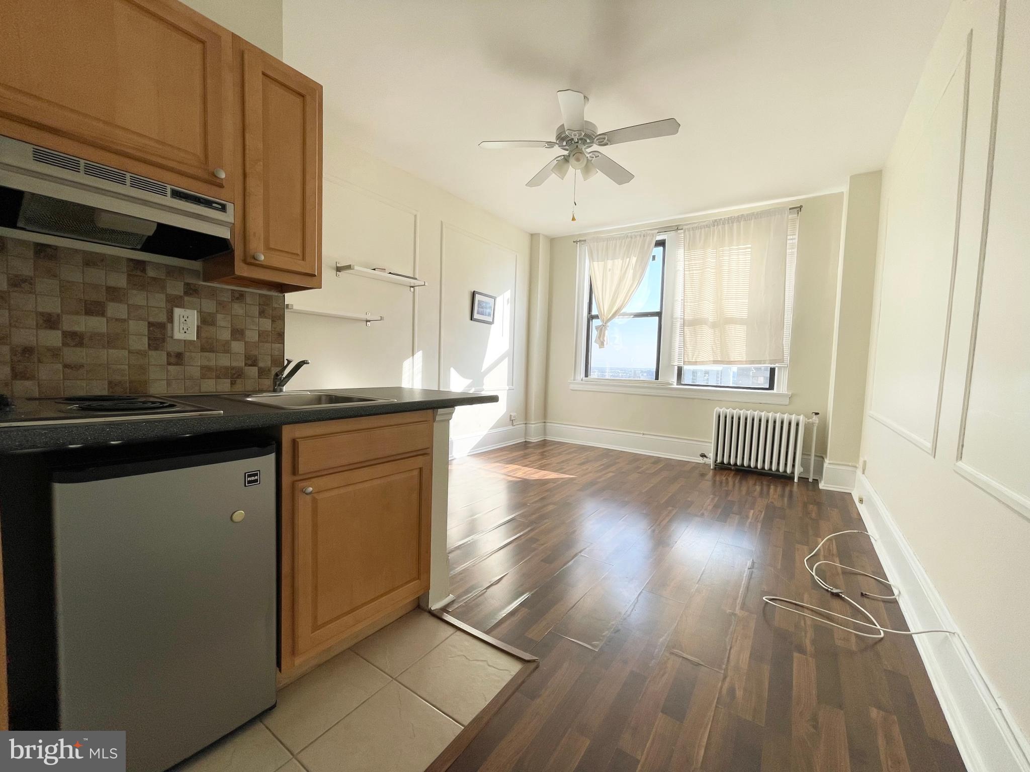 CENTER CITY - Residential Lease