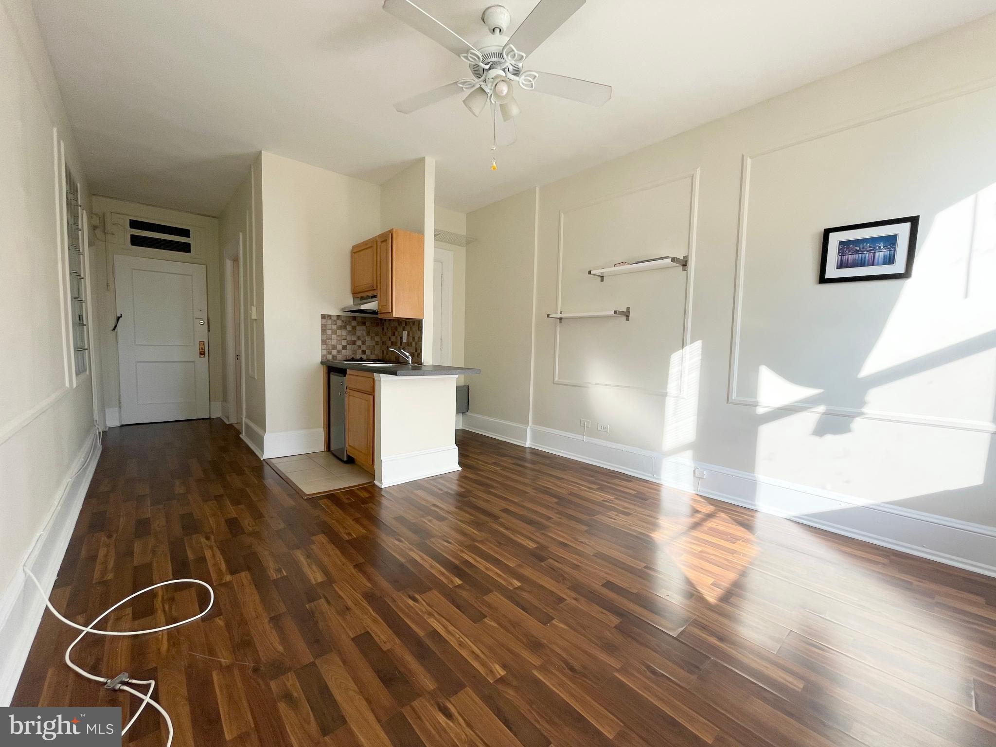 CENTER CITY - Residential Lease