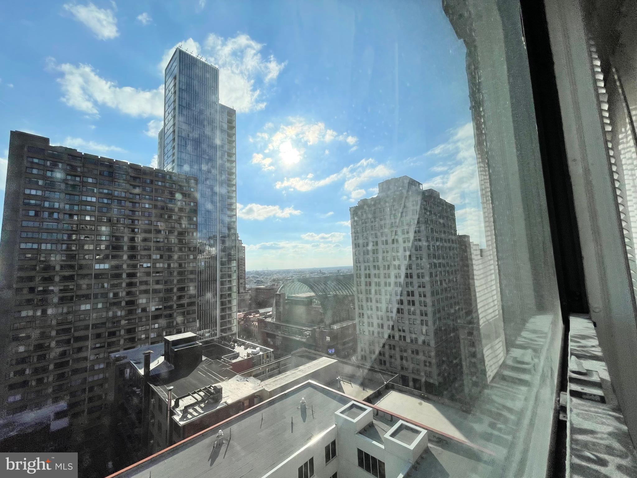 CENTER CITY - Residential Lease