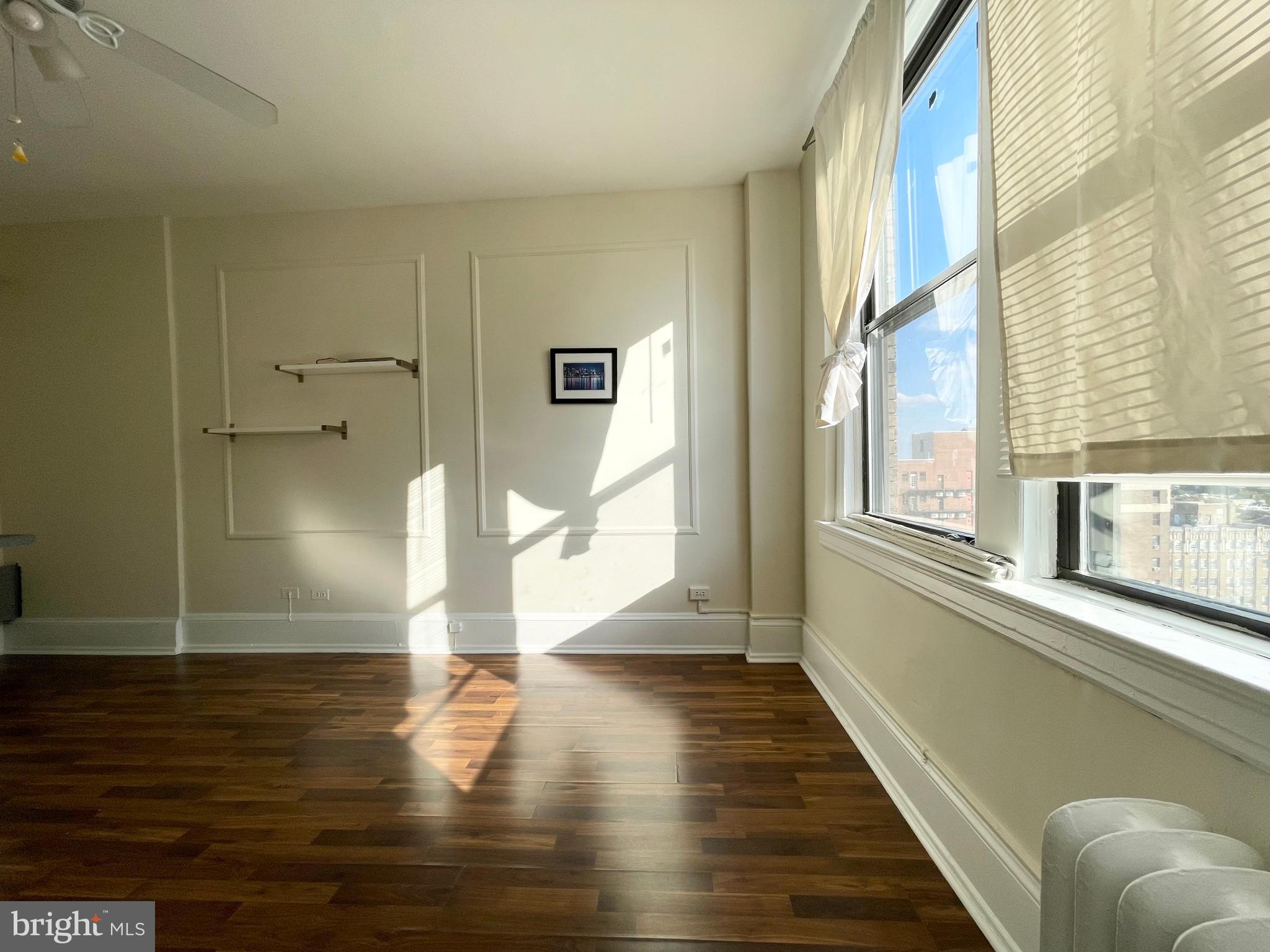CENTER CITY - Residential Lease