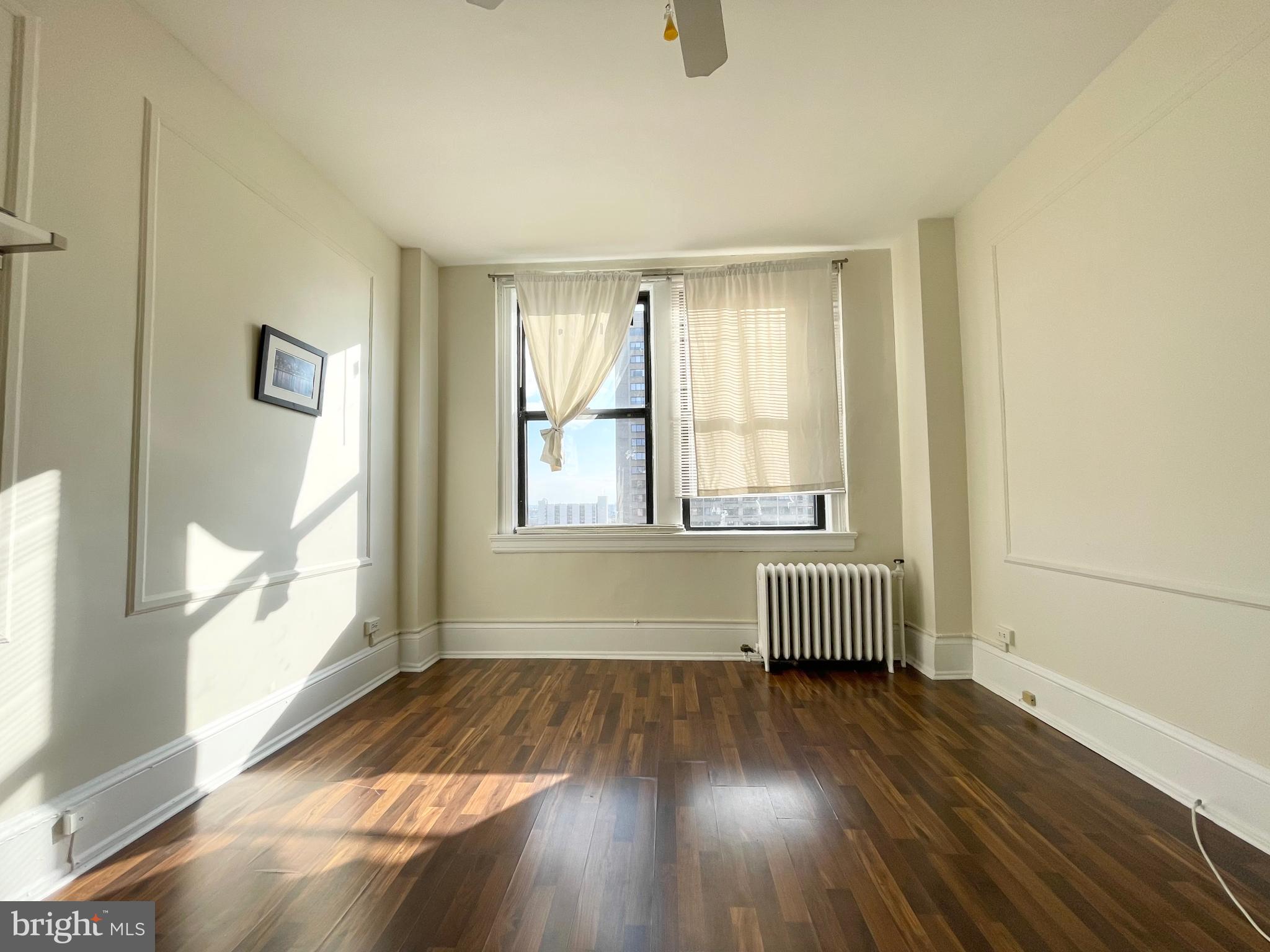 CENTER CITY - Residential Lease