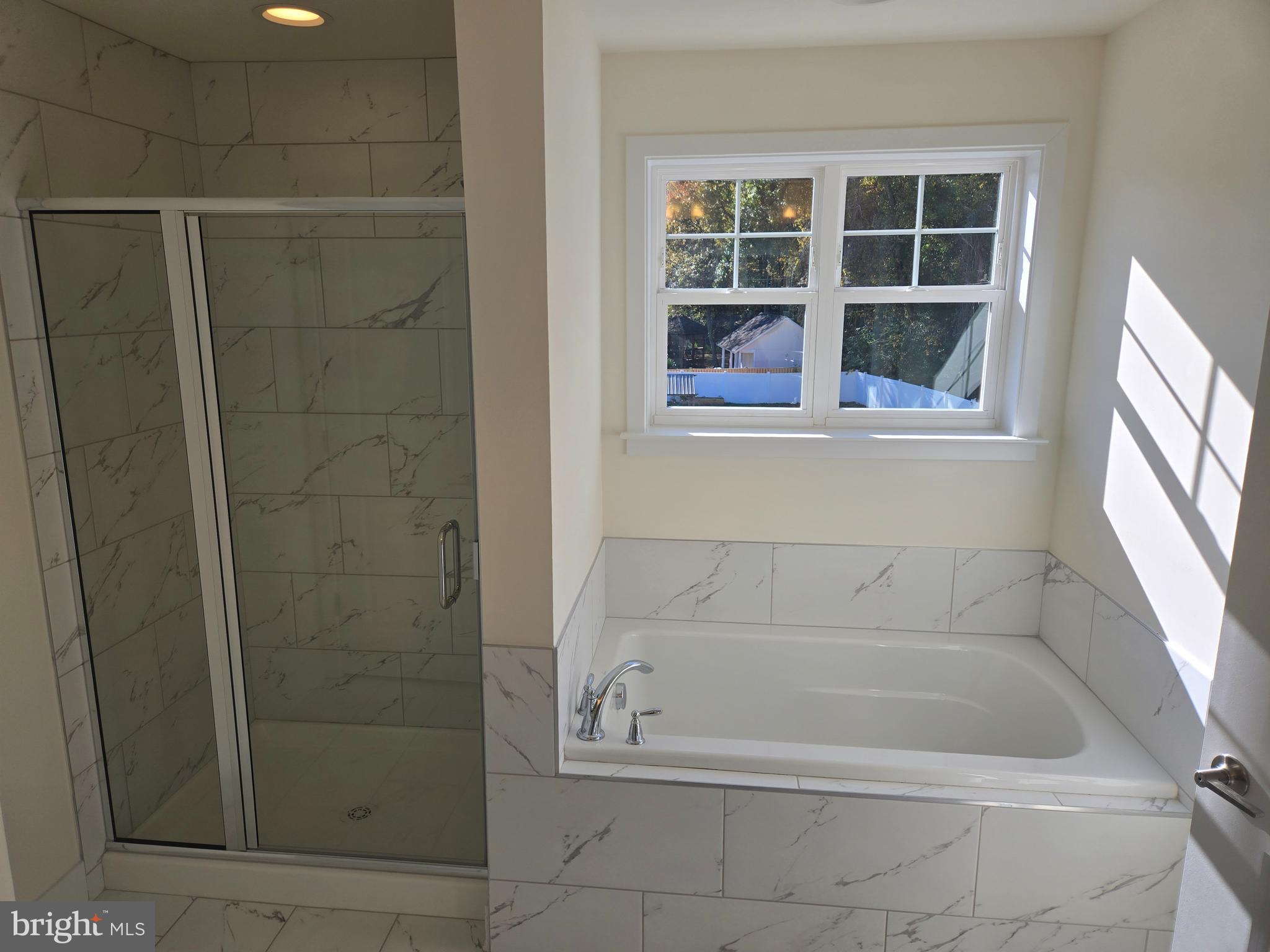 POWHATAN BEACH - Residential