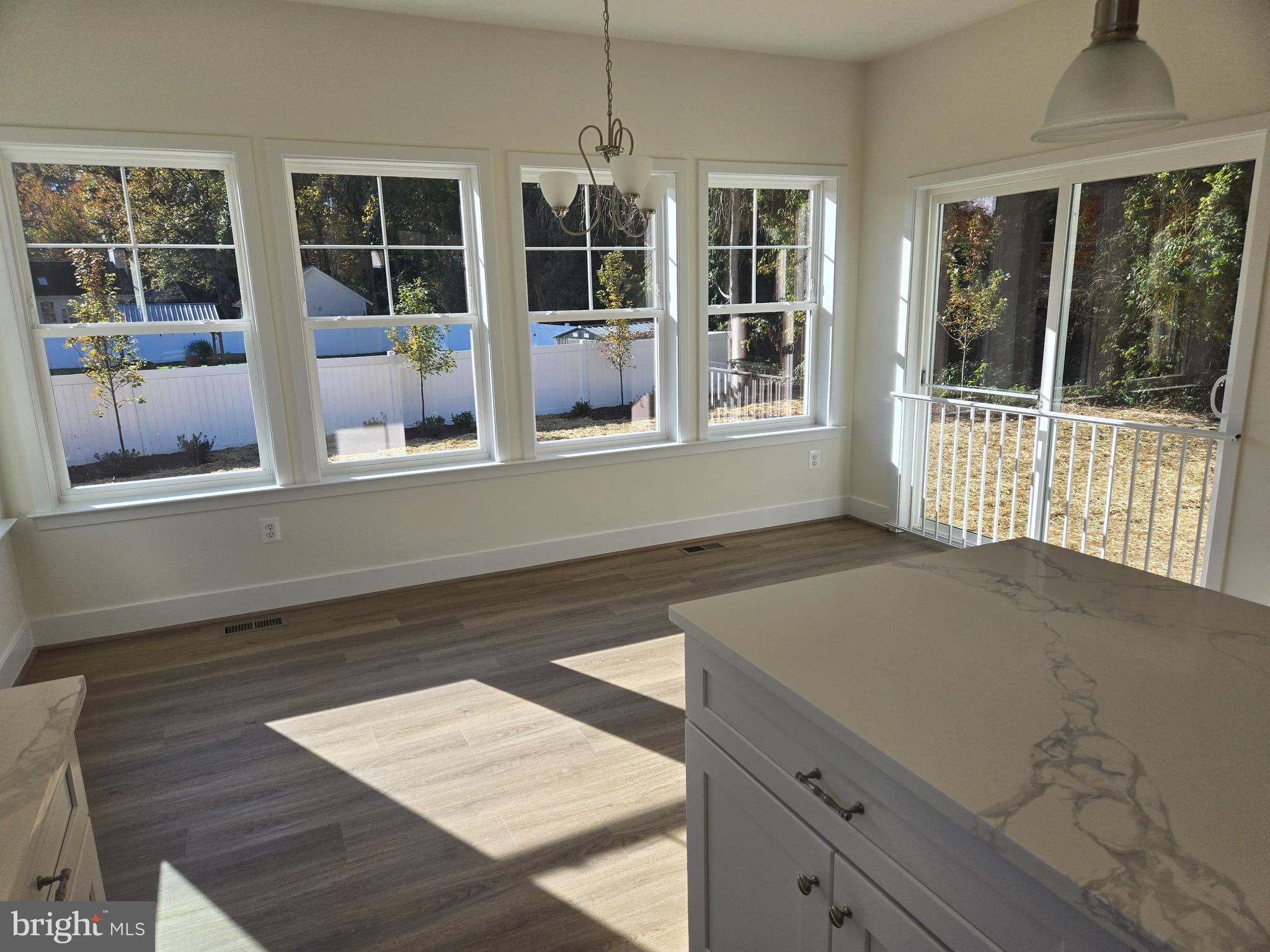 POWHATAN BEACH - Residential