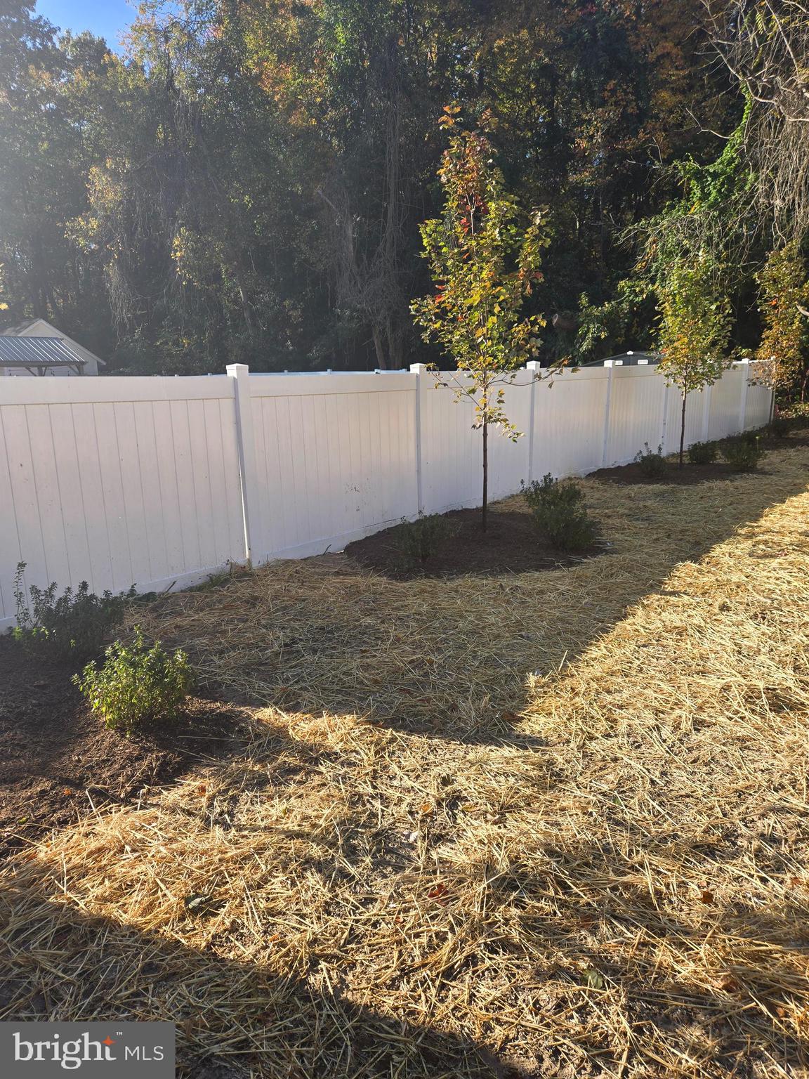 POWHATAN BEACH - Residential