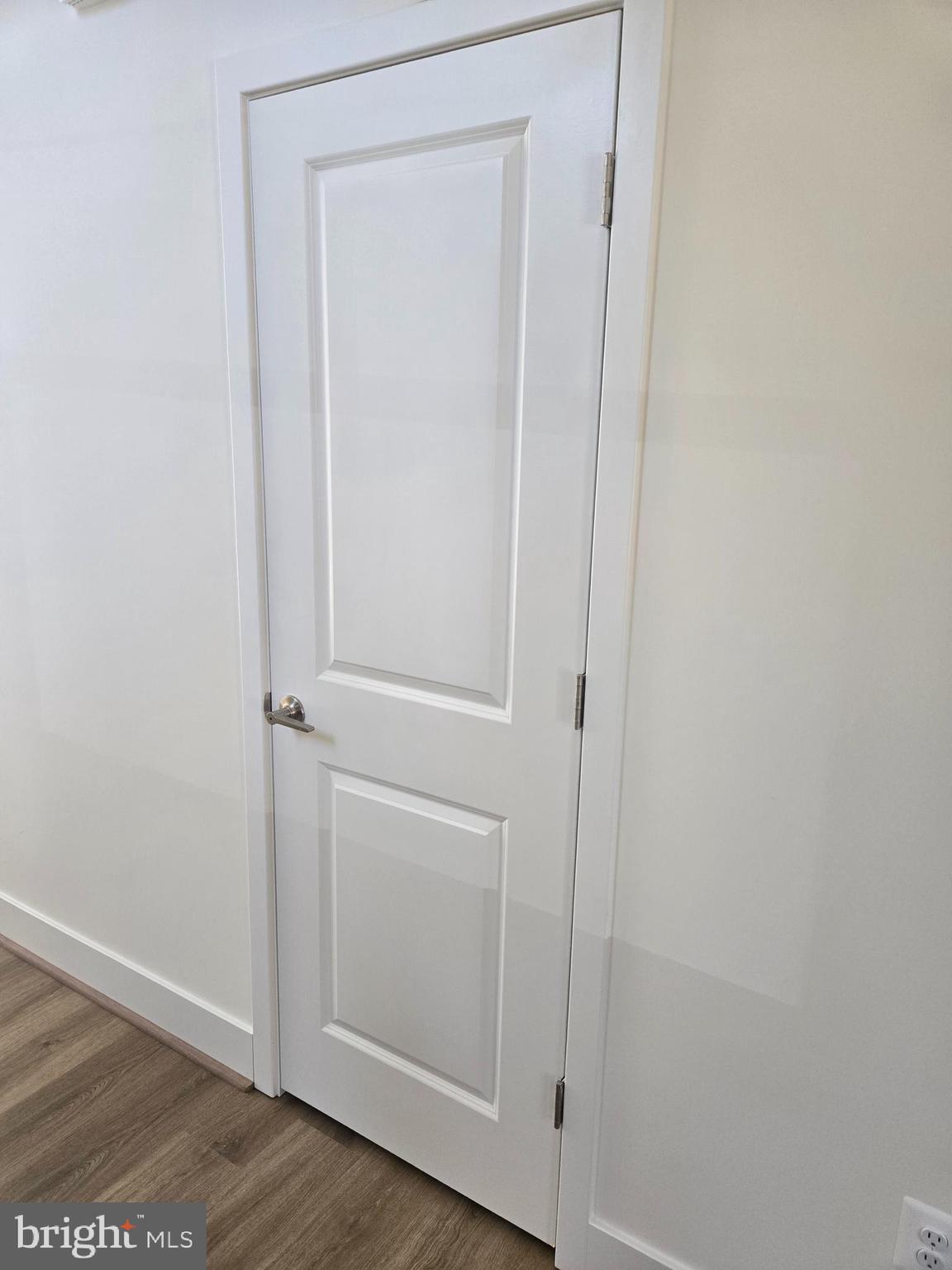 POWHATAN BEACH - Residential