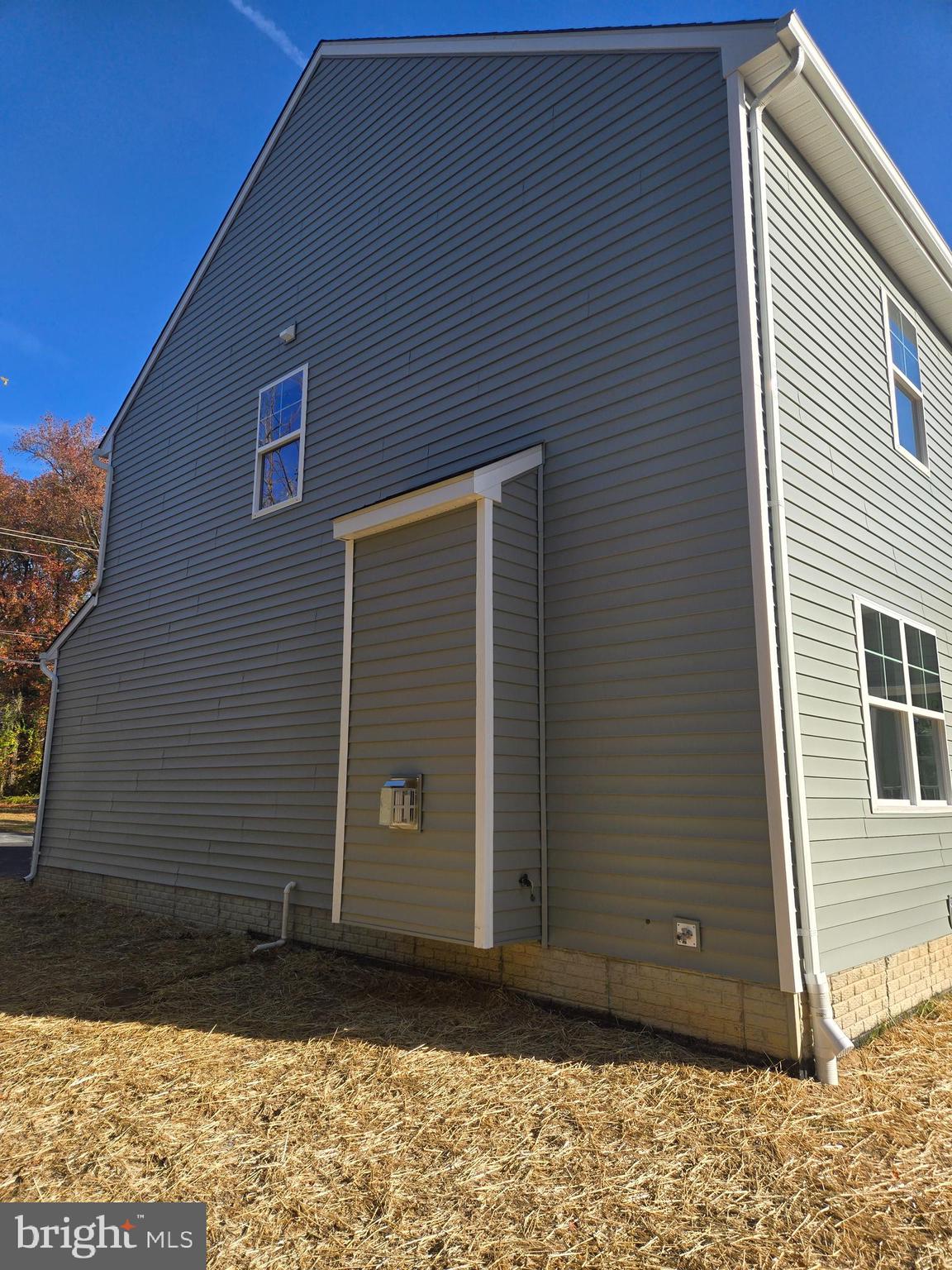 POWHATAN BEACH - Residential