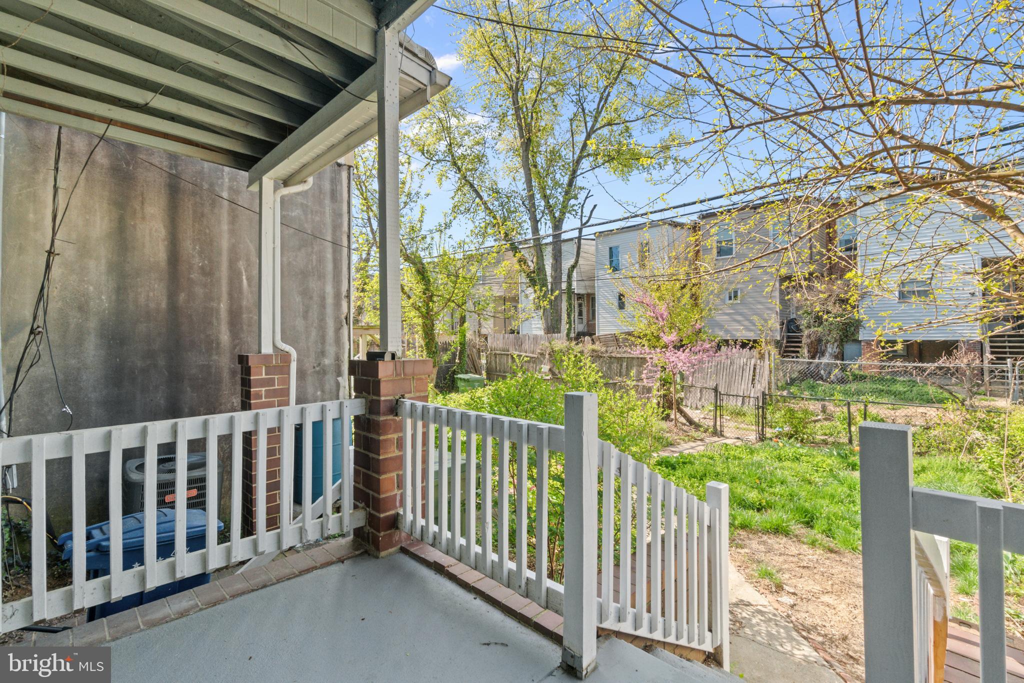 GREENSPRING - Residential