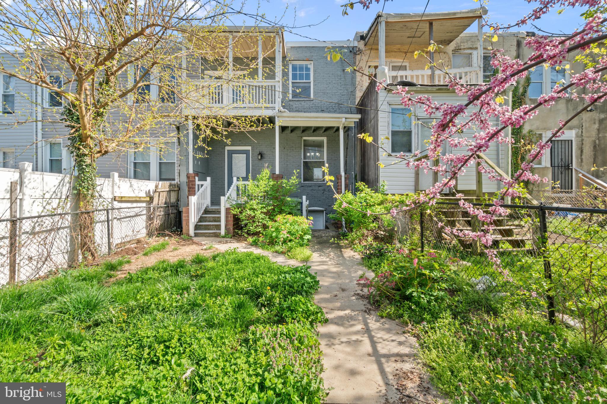 GREENSPRING - Residential