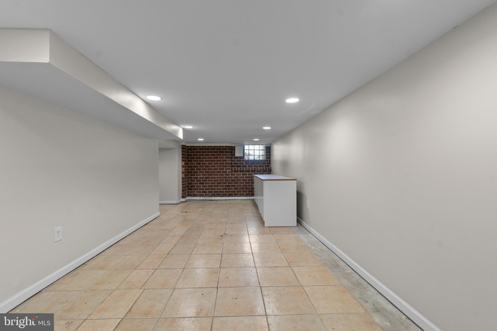 GREENSPRING - Residential