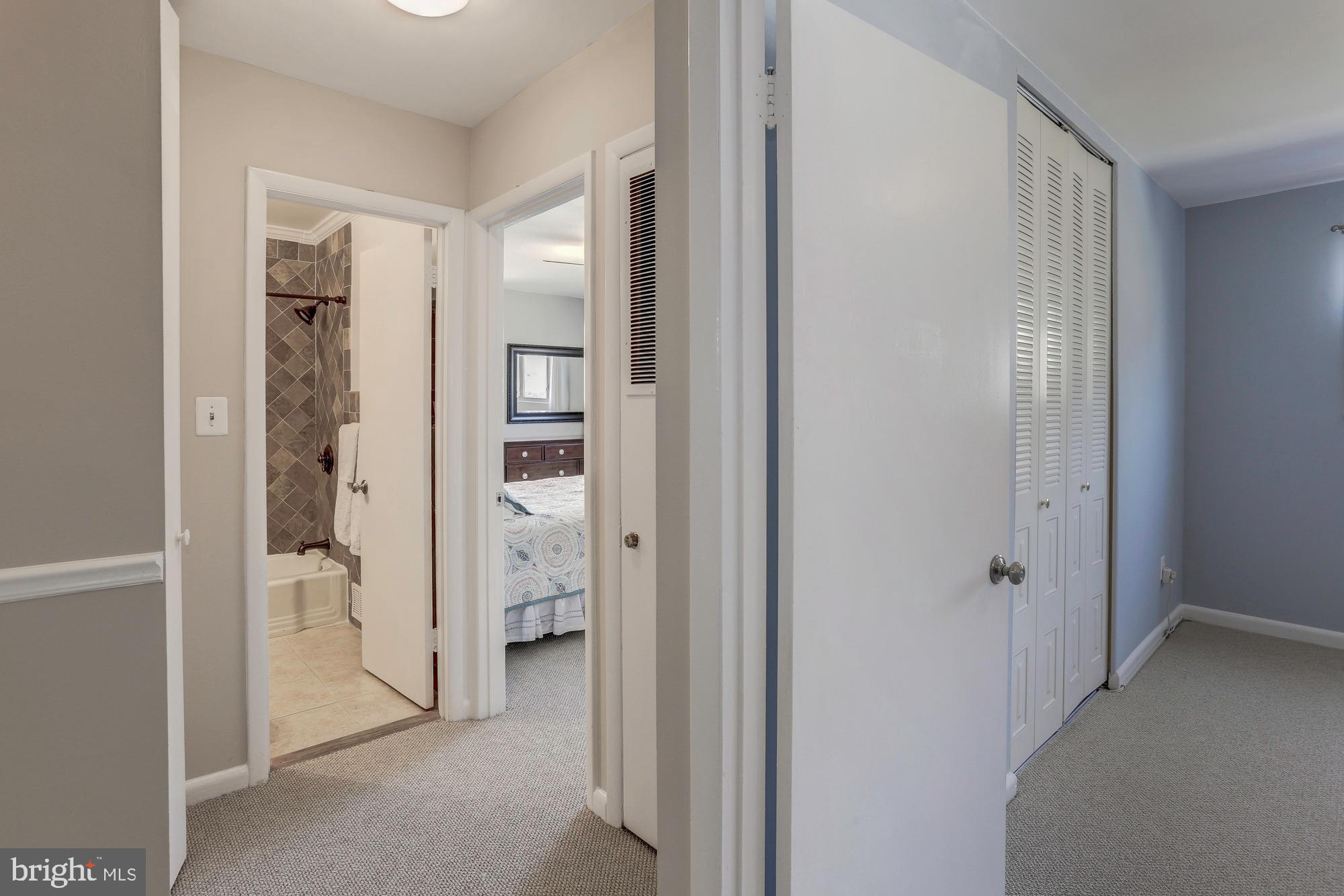 PARKSIDE CONDOMINIUMS - Residential Lease