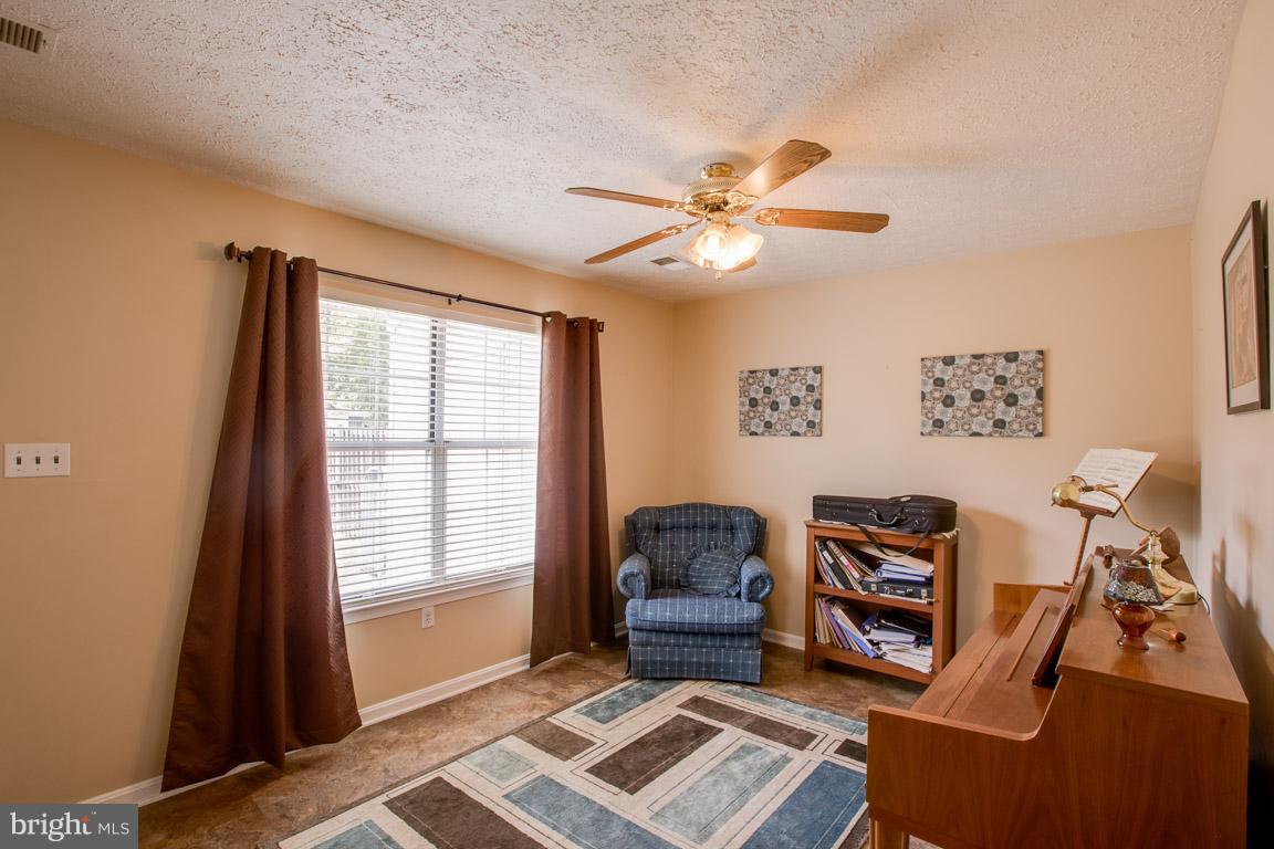 ST CHARLES SUB - HAMPSHIRE - Residential