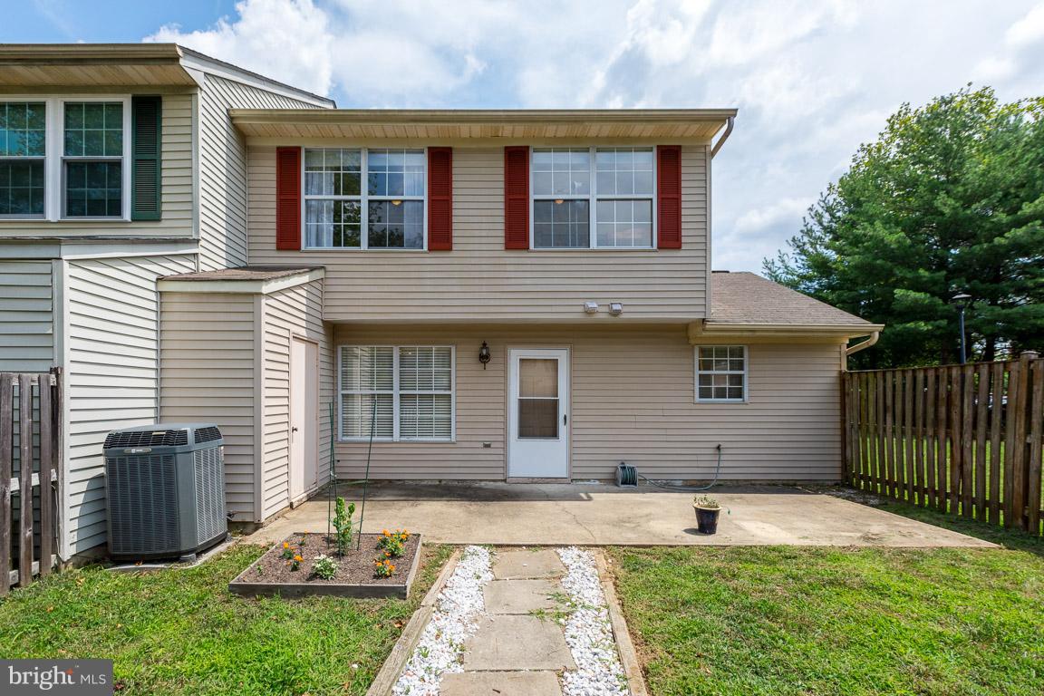 ST CHARLES SUB - HAMPSHIRE - Residential