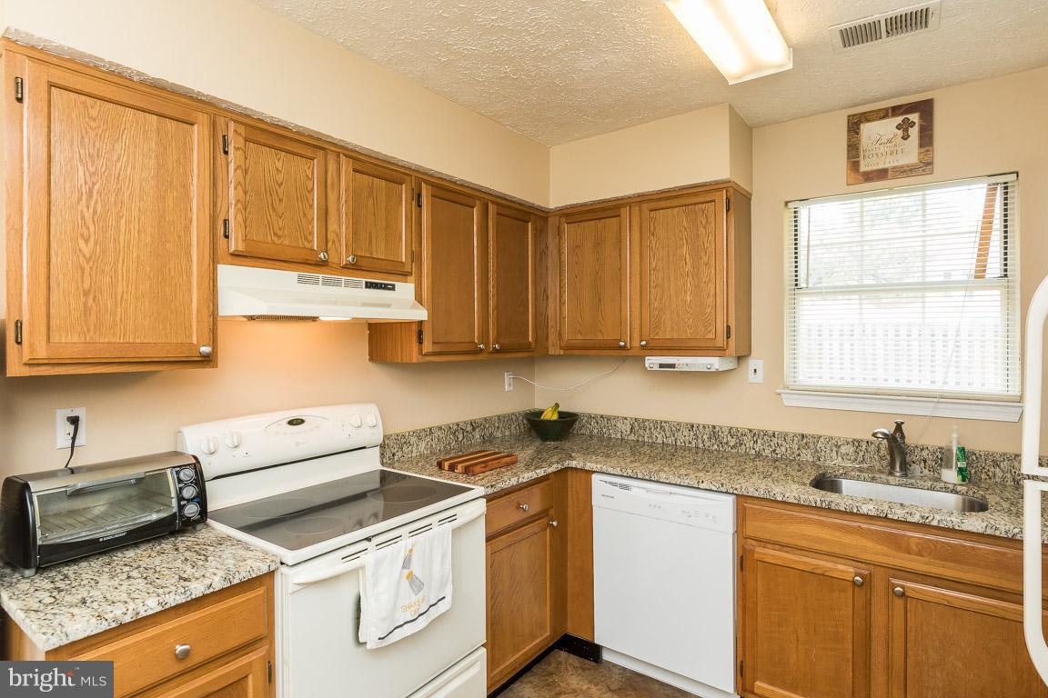 ST CHARLES SUB - HAMPSHIRE - Residential