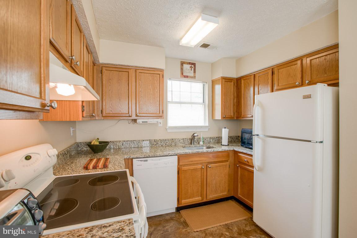 ST CHARLES SUB - HAMPSHIRE - Residential