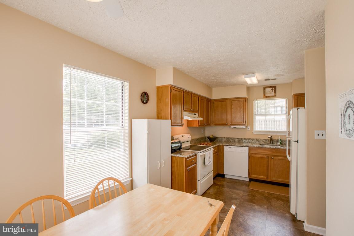 ST CHARLES SUB - HAMPSHIRE - Residential