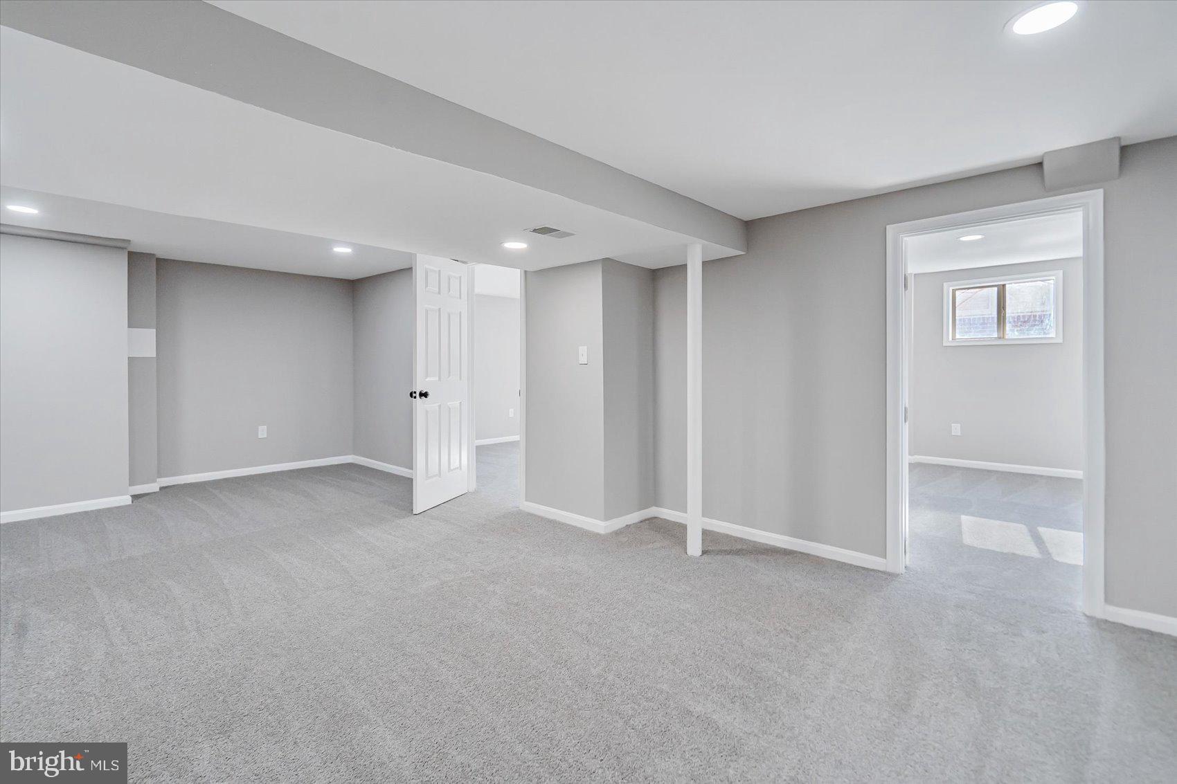 COUNTRY CLUB PARK - Residential