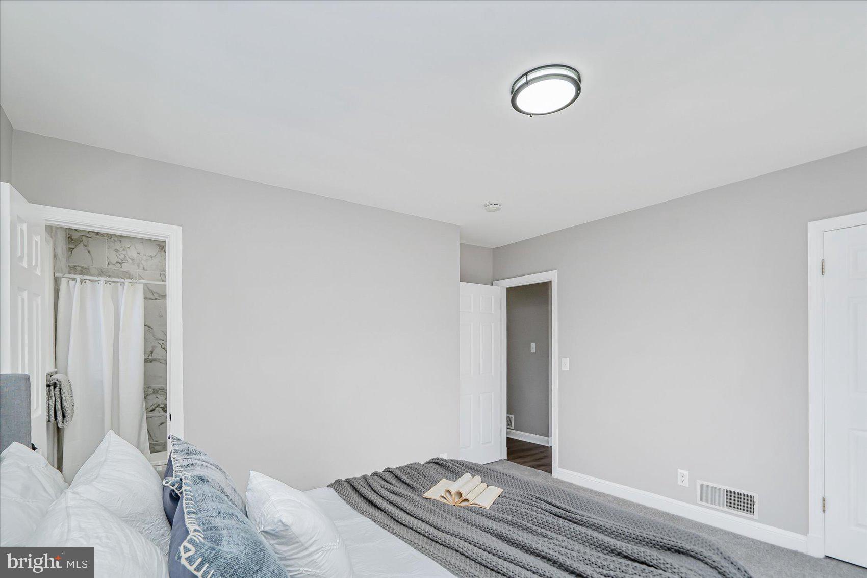 COUNTRY CLUB PARK - Residential