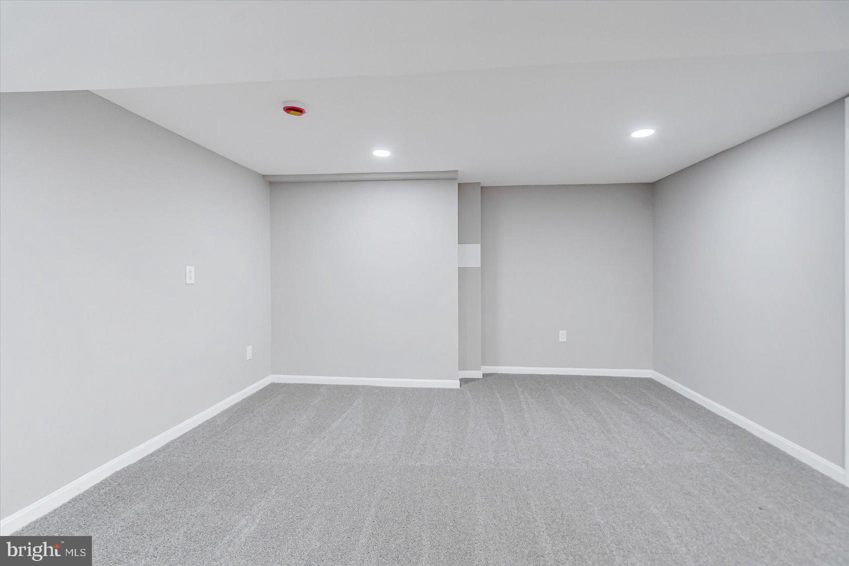 COUNTRY CLUB PARK - Residential