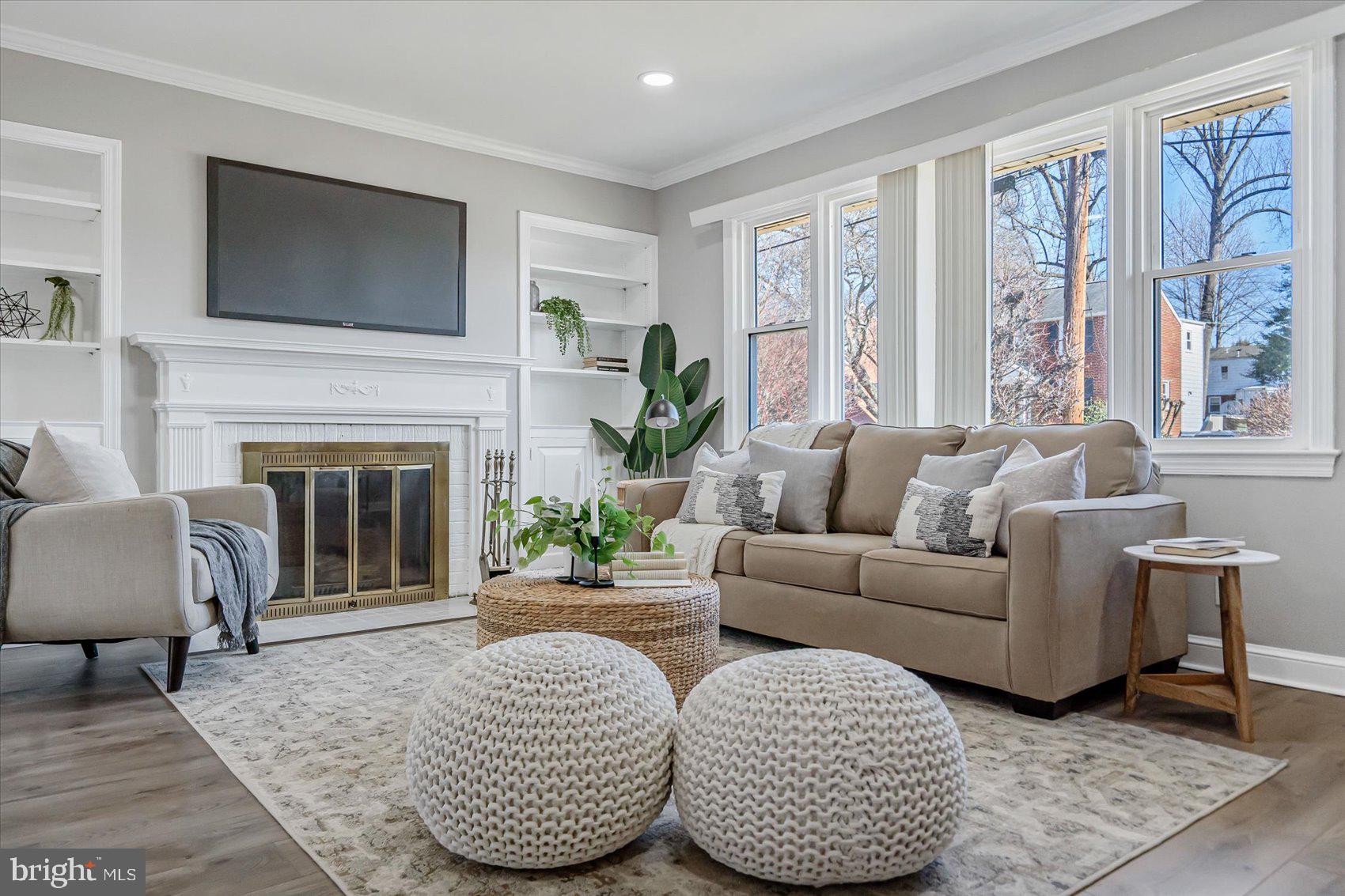 COUNTRY CLUB PARK - Residential