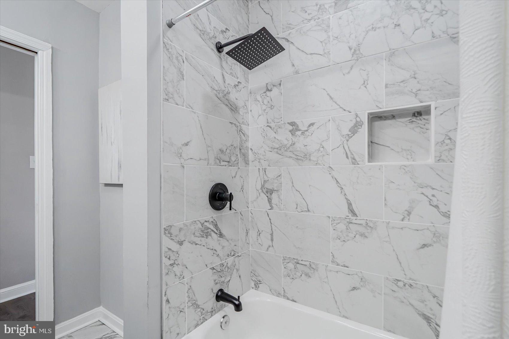 COUNTRY CLUB PARK - Residential