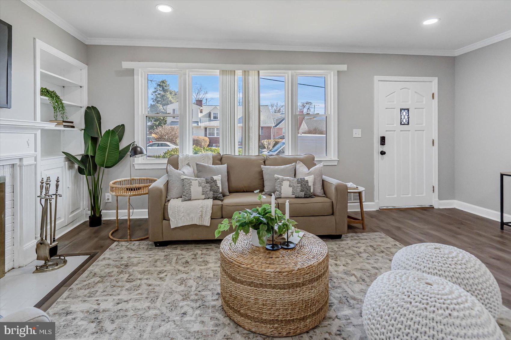 COUNTRY CLUB PARK - Residential