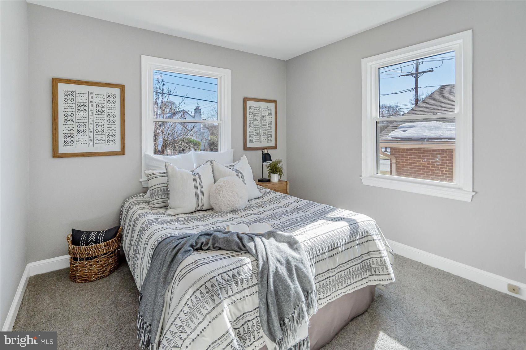 COUNTRY CLUB PARK - Residential