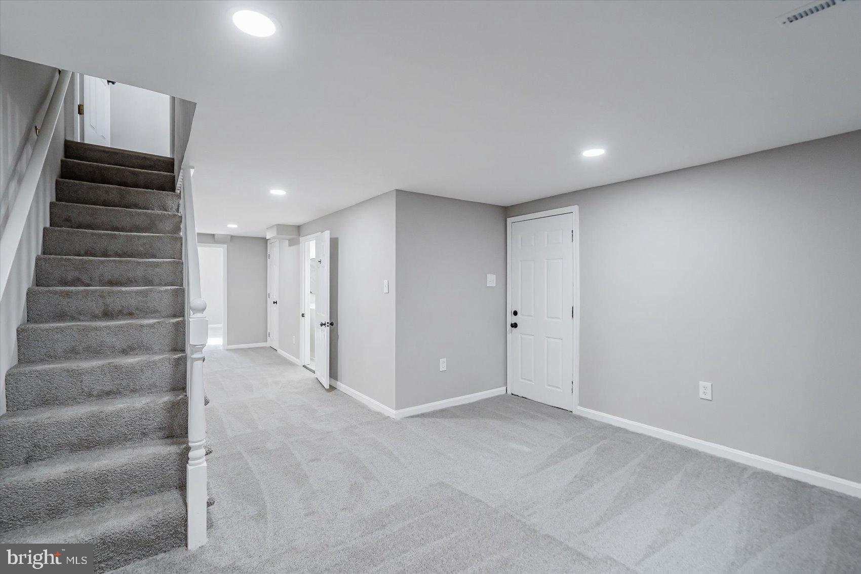 COUNTRY CLUB PARK - Residential