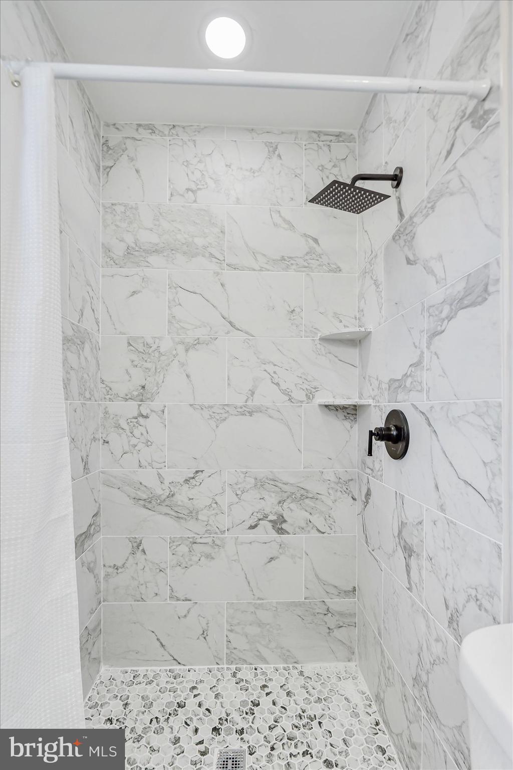 COUNTRY CLUB PARK - Residential