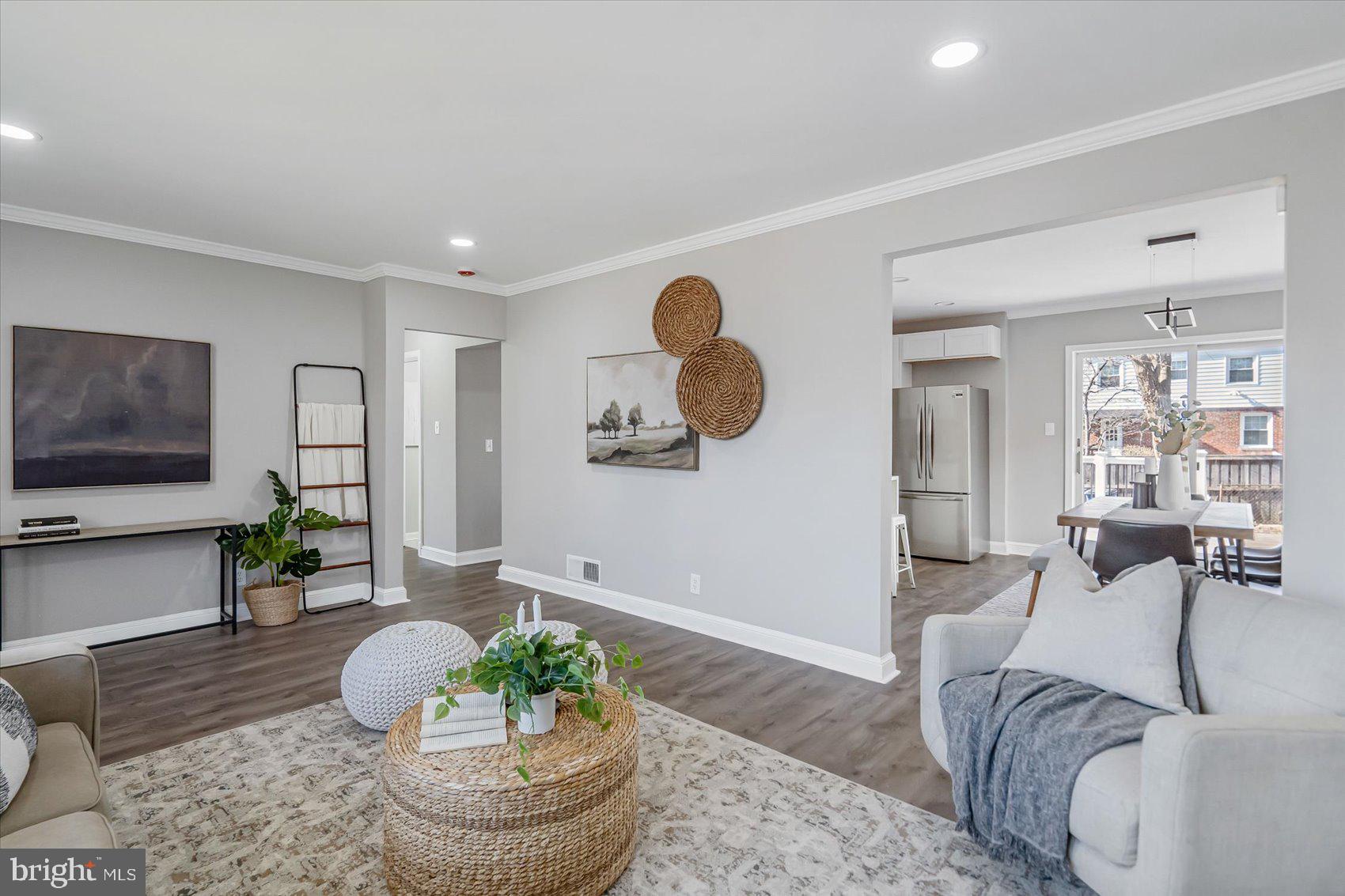 COUNTRY CLUB PARK - Residential