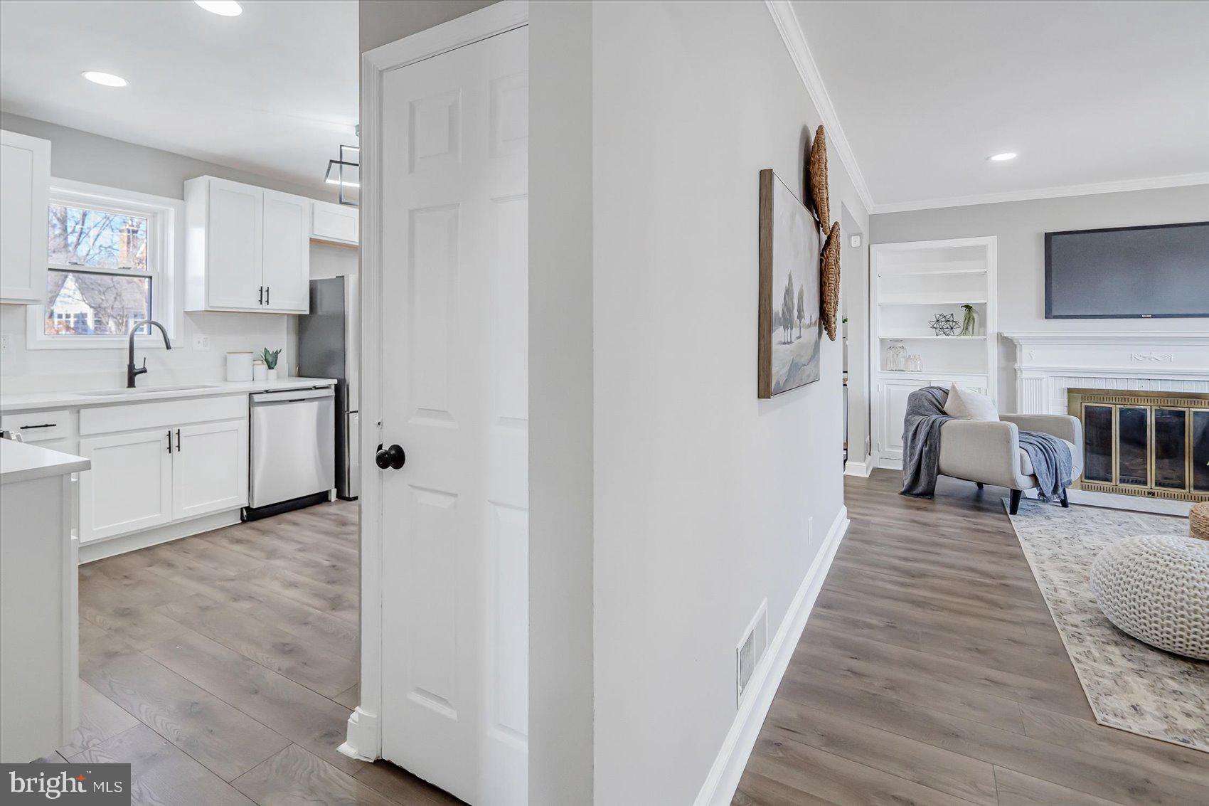 COUNTRY CLUB PARK - Residential