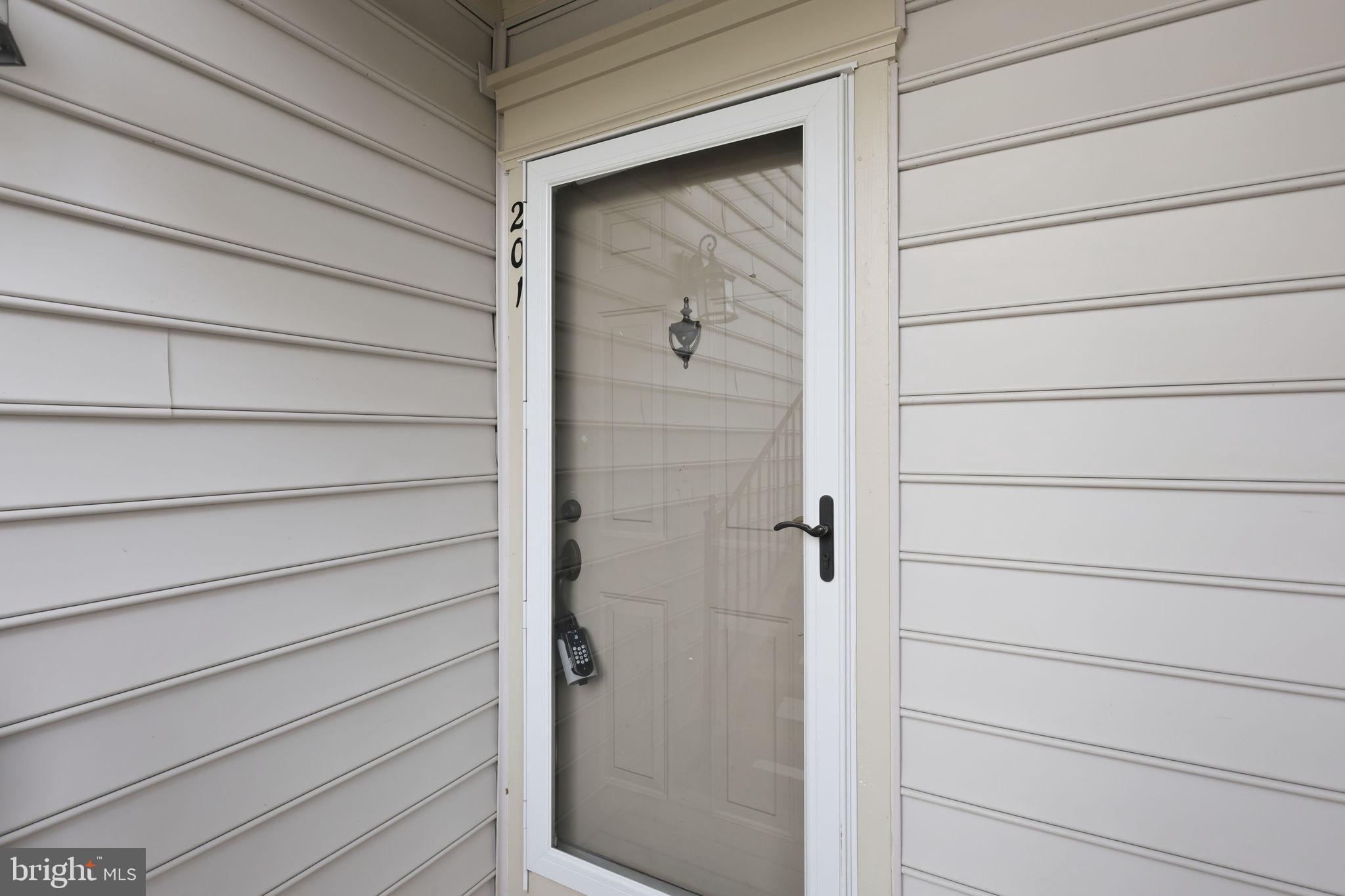 BULL RUN CONDO - Residential