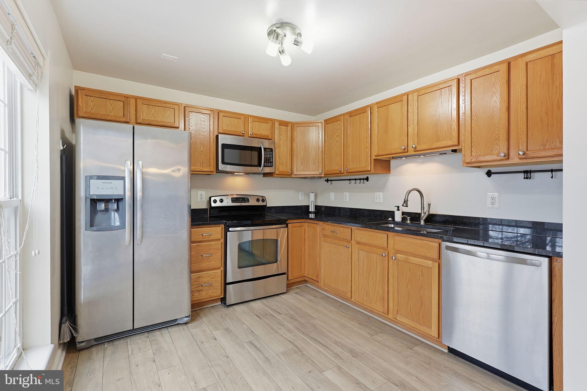 BULL RUN CONDO - Residential