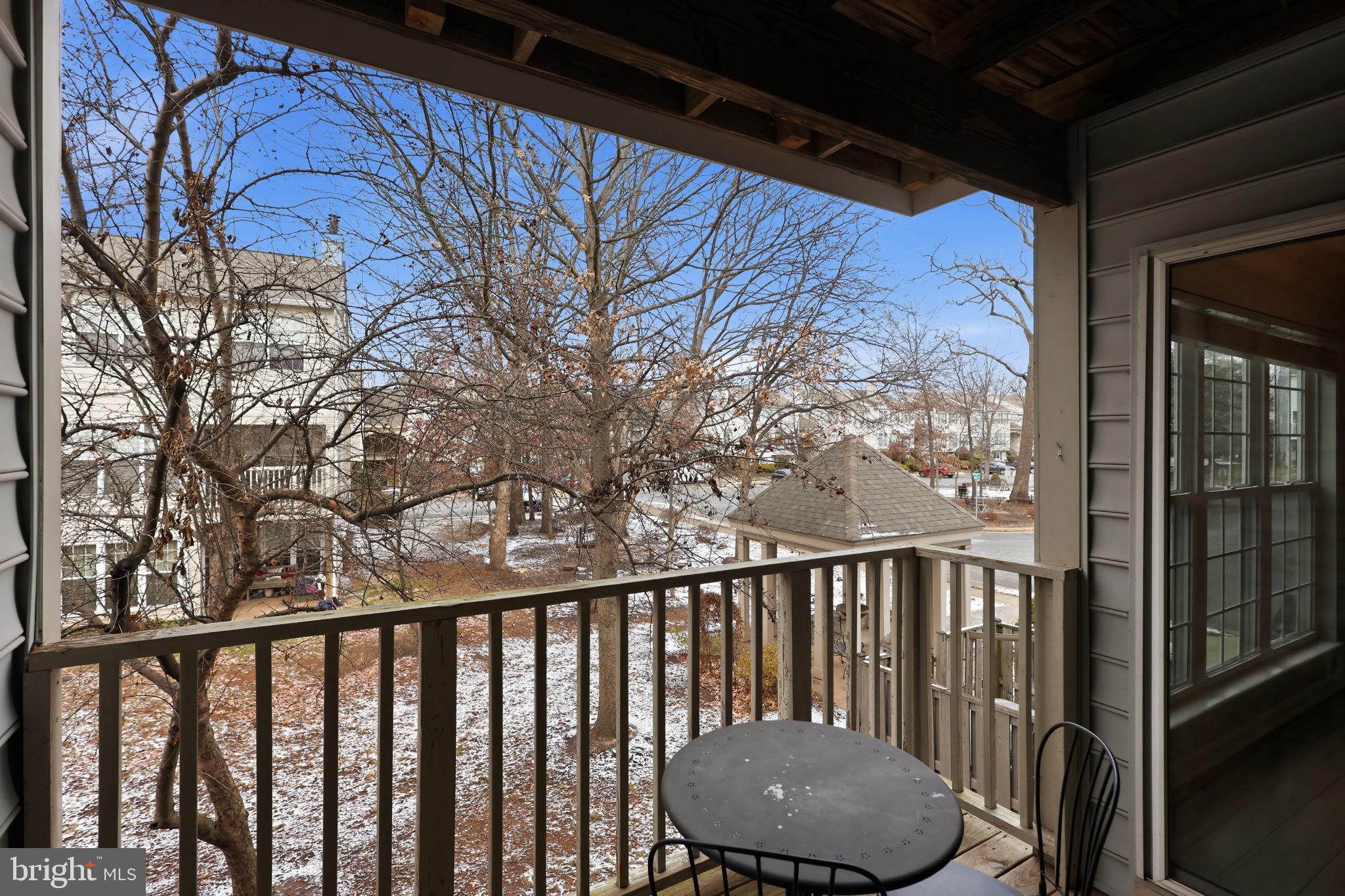 BULL RUN CONDO - Residential