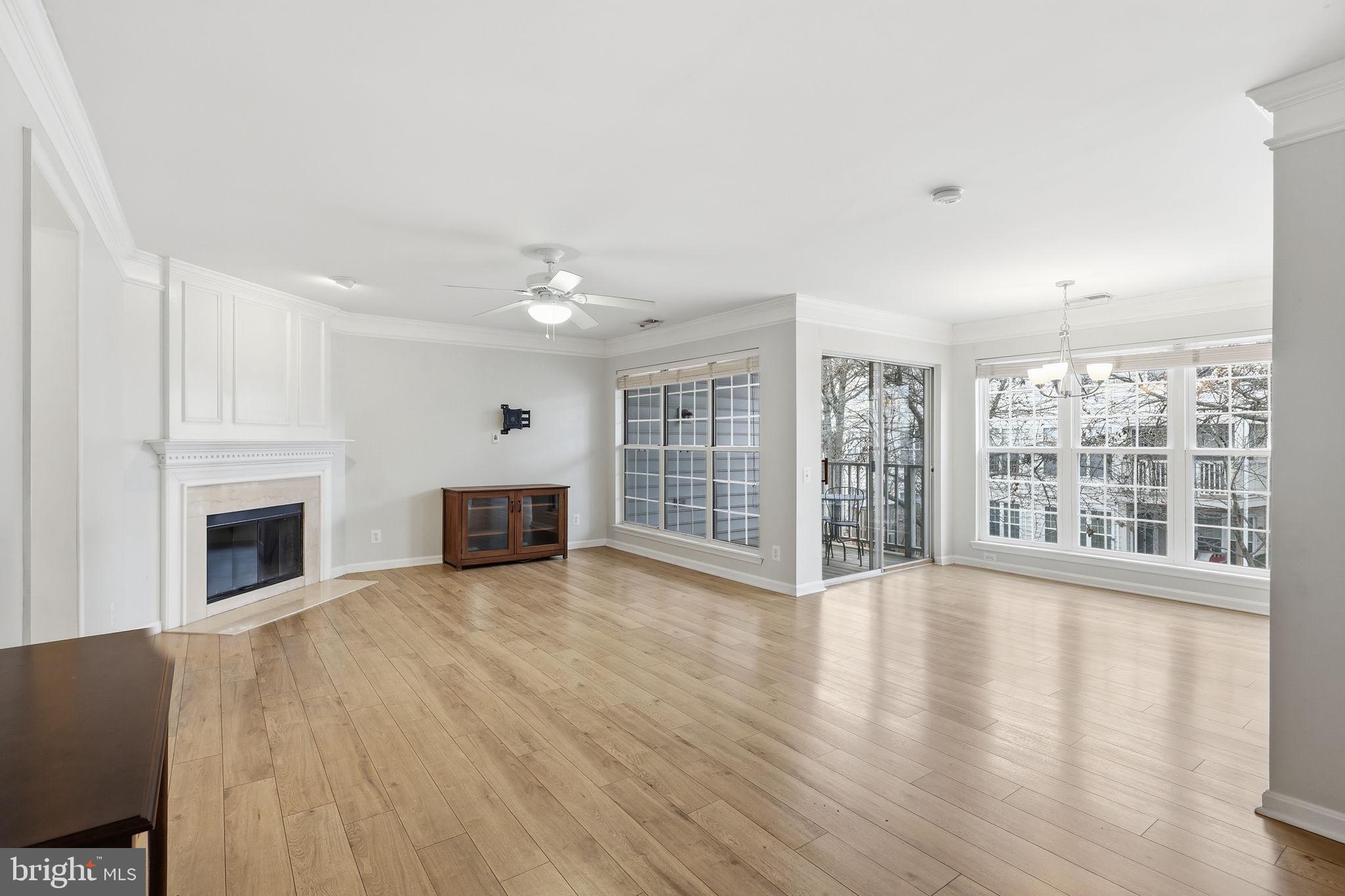 BULL RUN CONDO - Residential