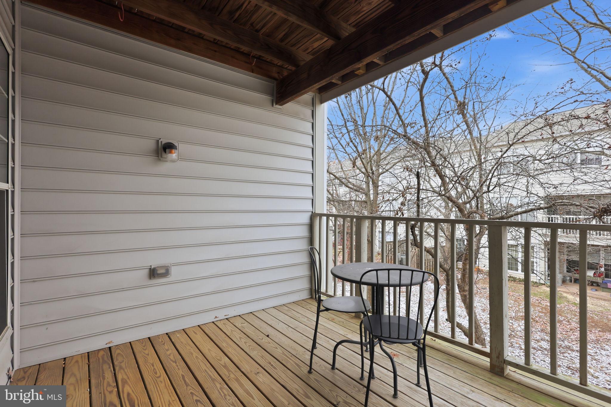 BULL RUN CONDO - Residential