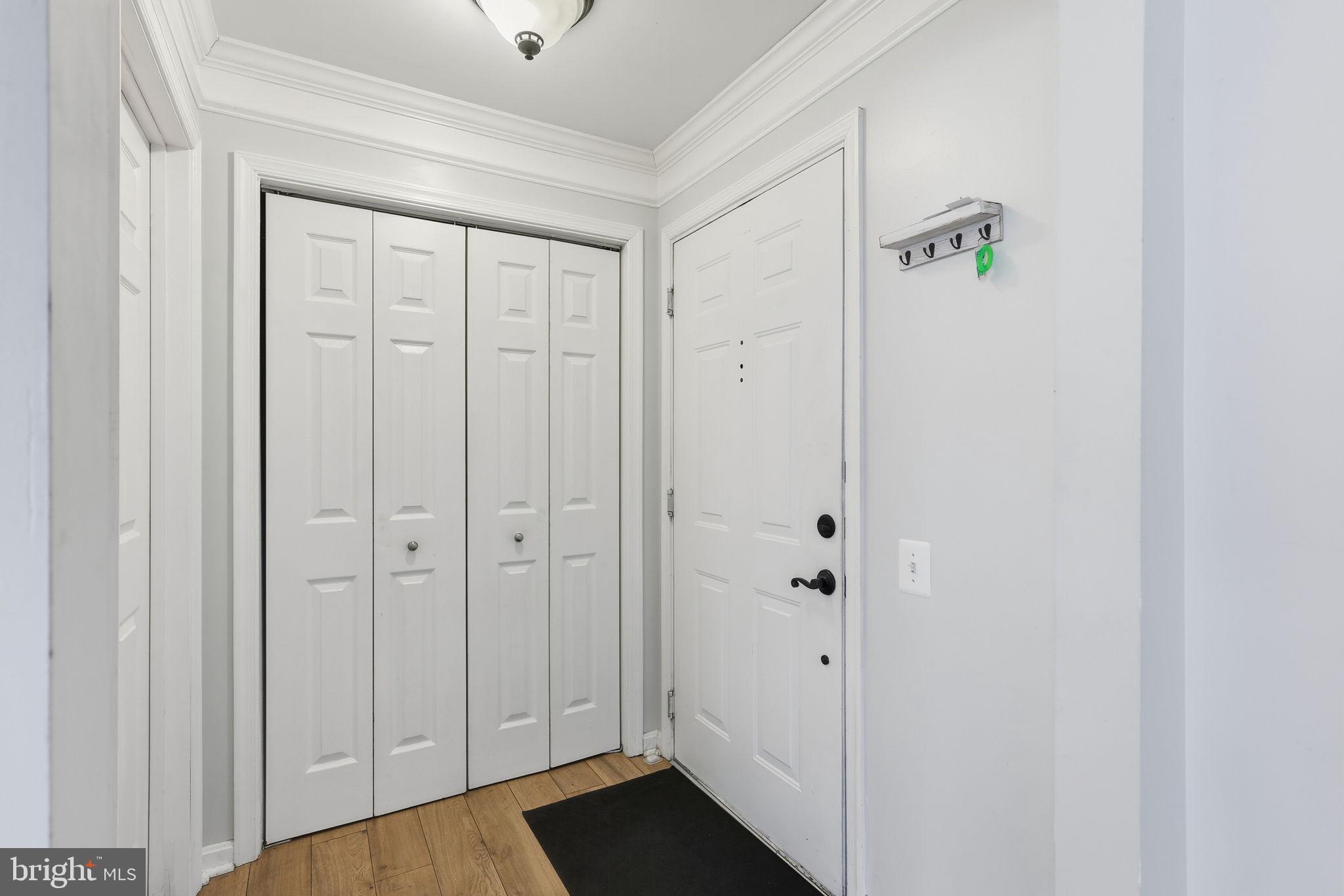 BULL RUN CONDO - Residential