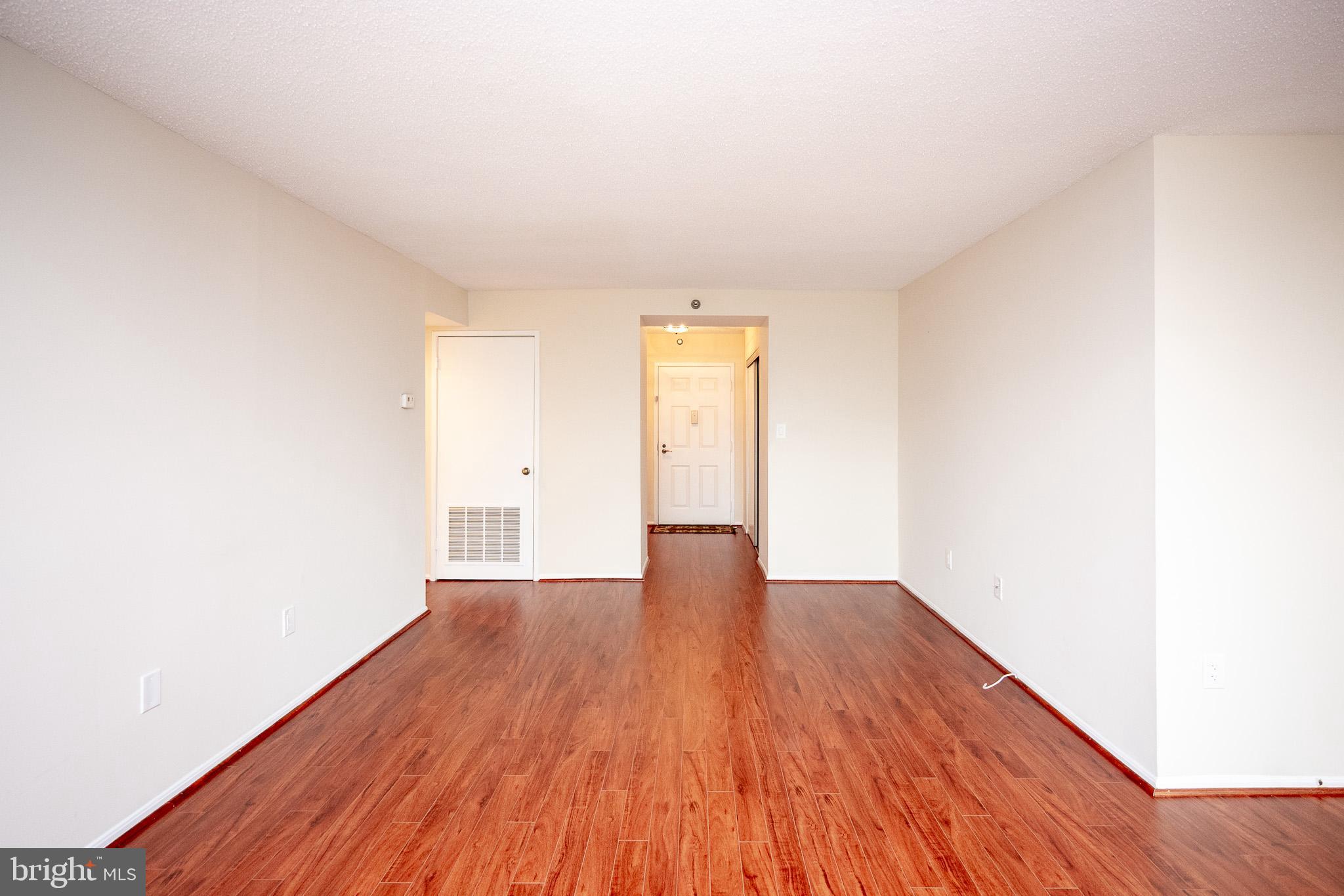 LEISURE WORLD - Residential