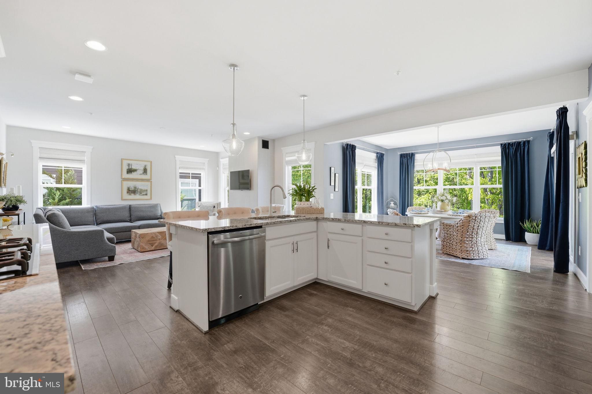 POTOMAC SHORES - Residential