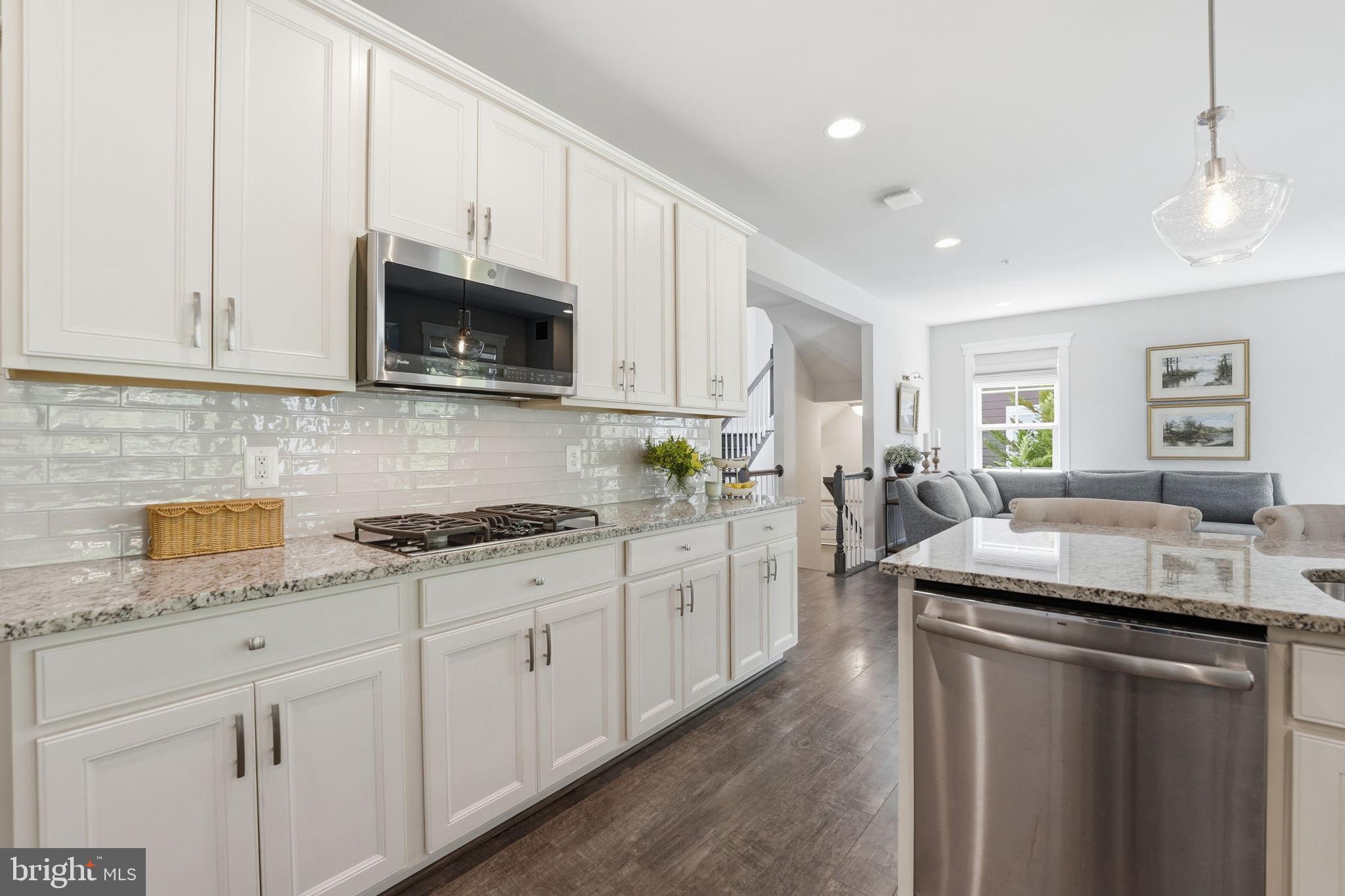 POTOMAC SHORES - Residential