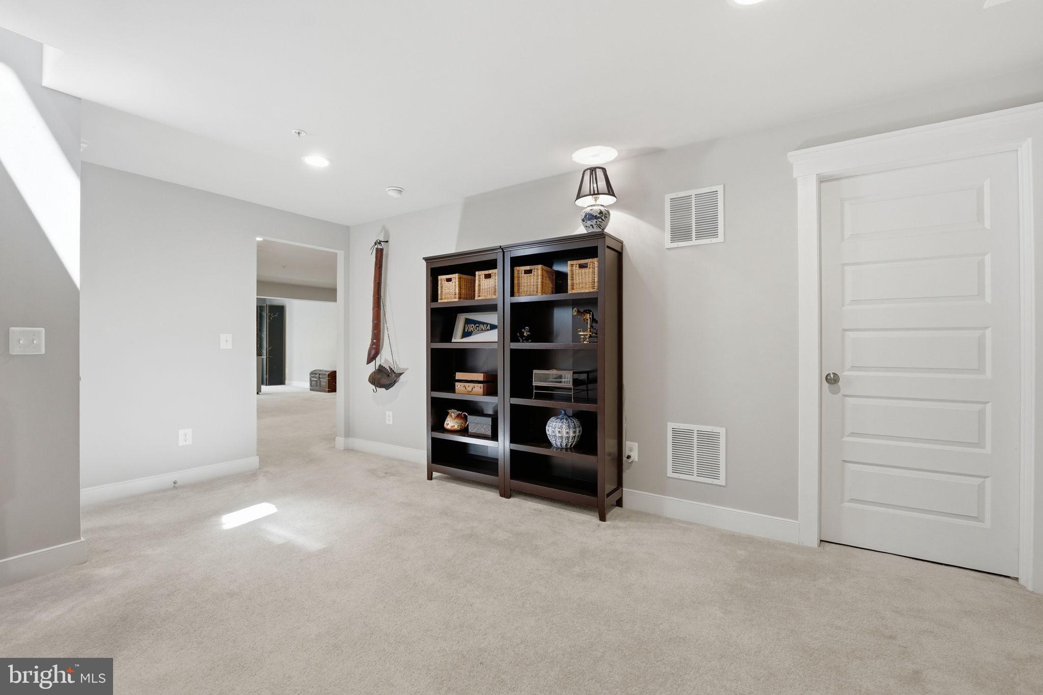 POTOMAC SHORES - Residential