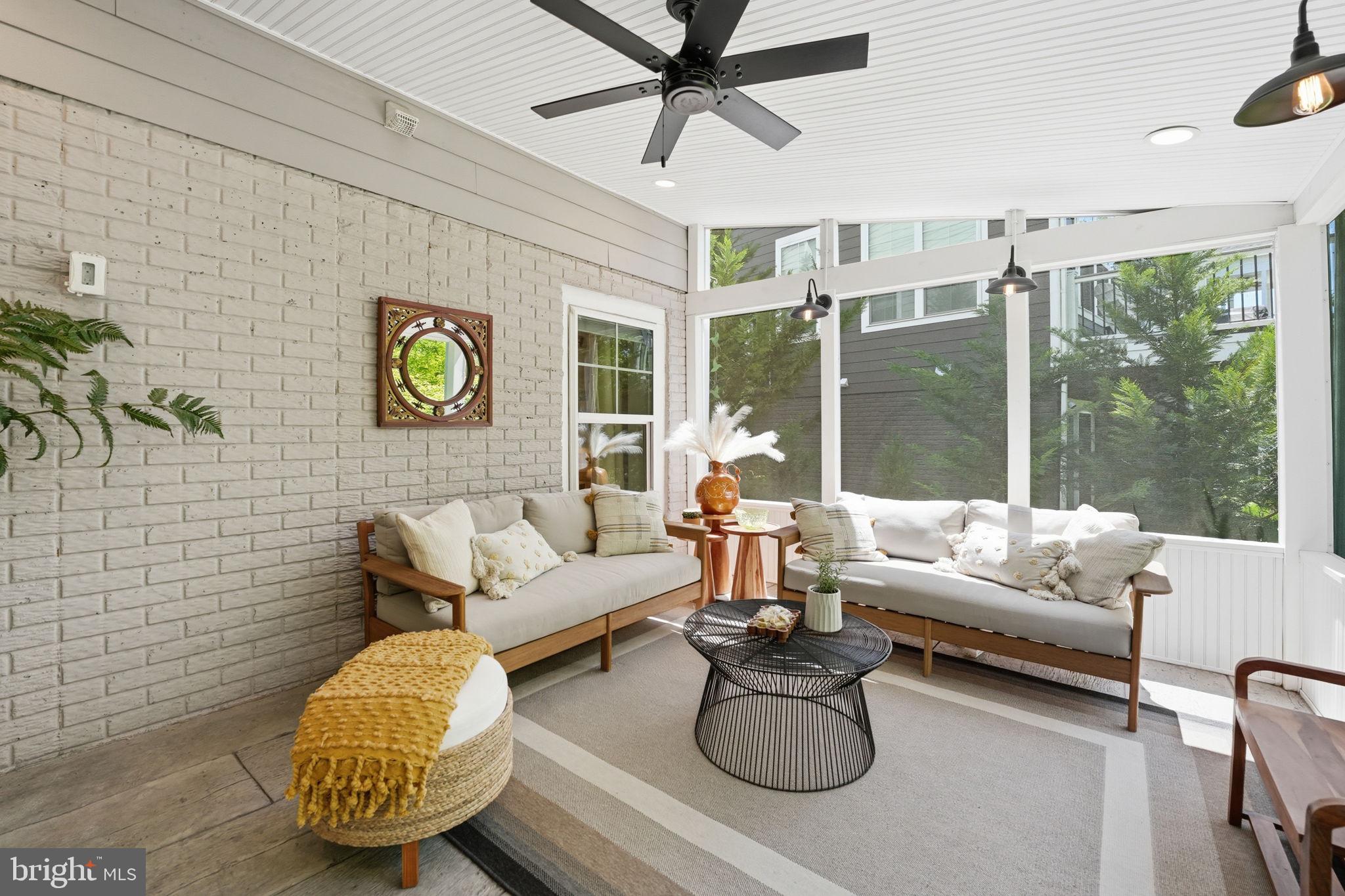 POTOMAC SHORES - Residential