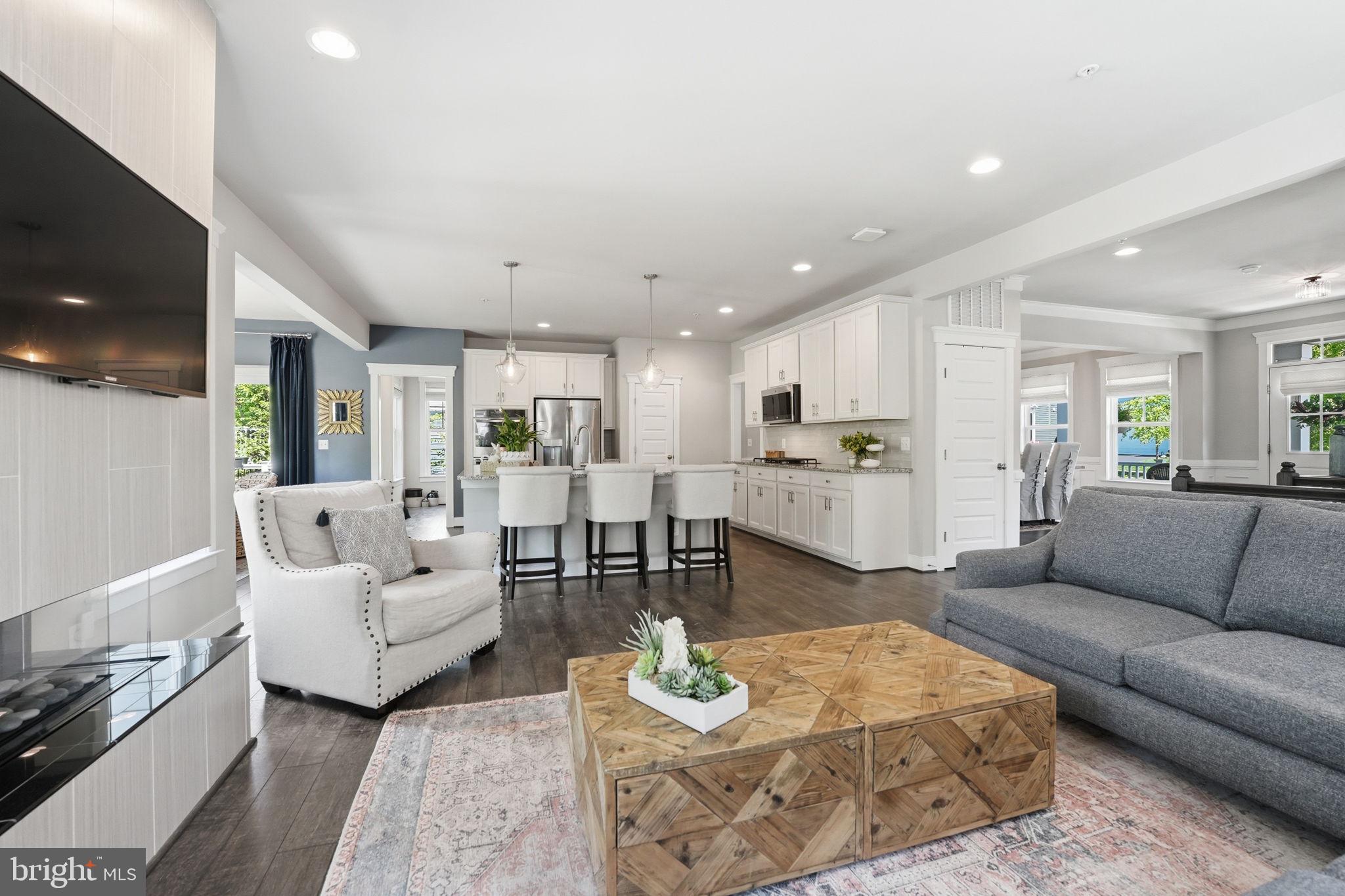 POTOMAC SHORES - Residential