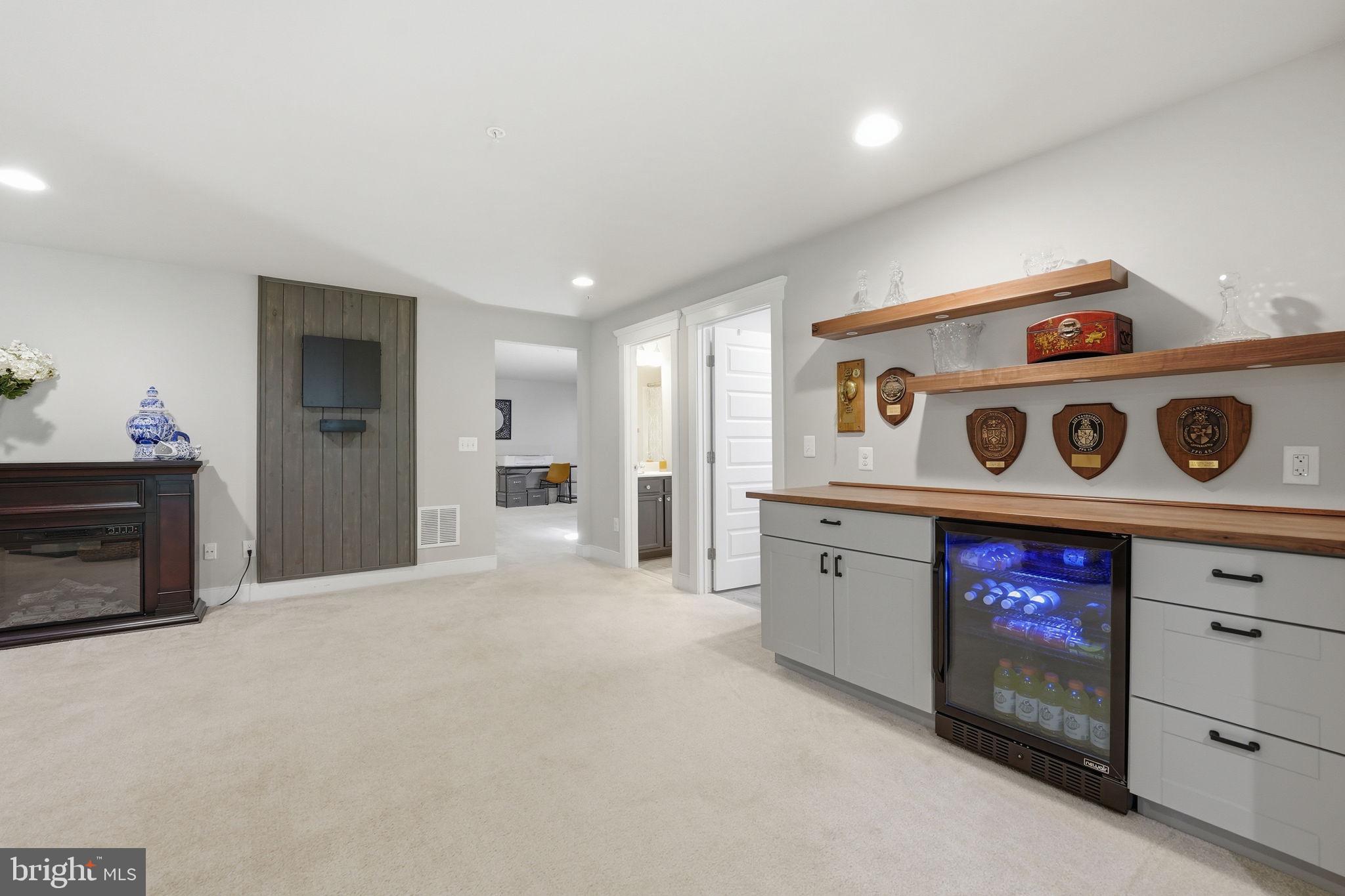 POTOMAC SHORES - Residential